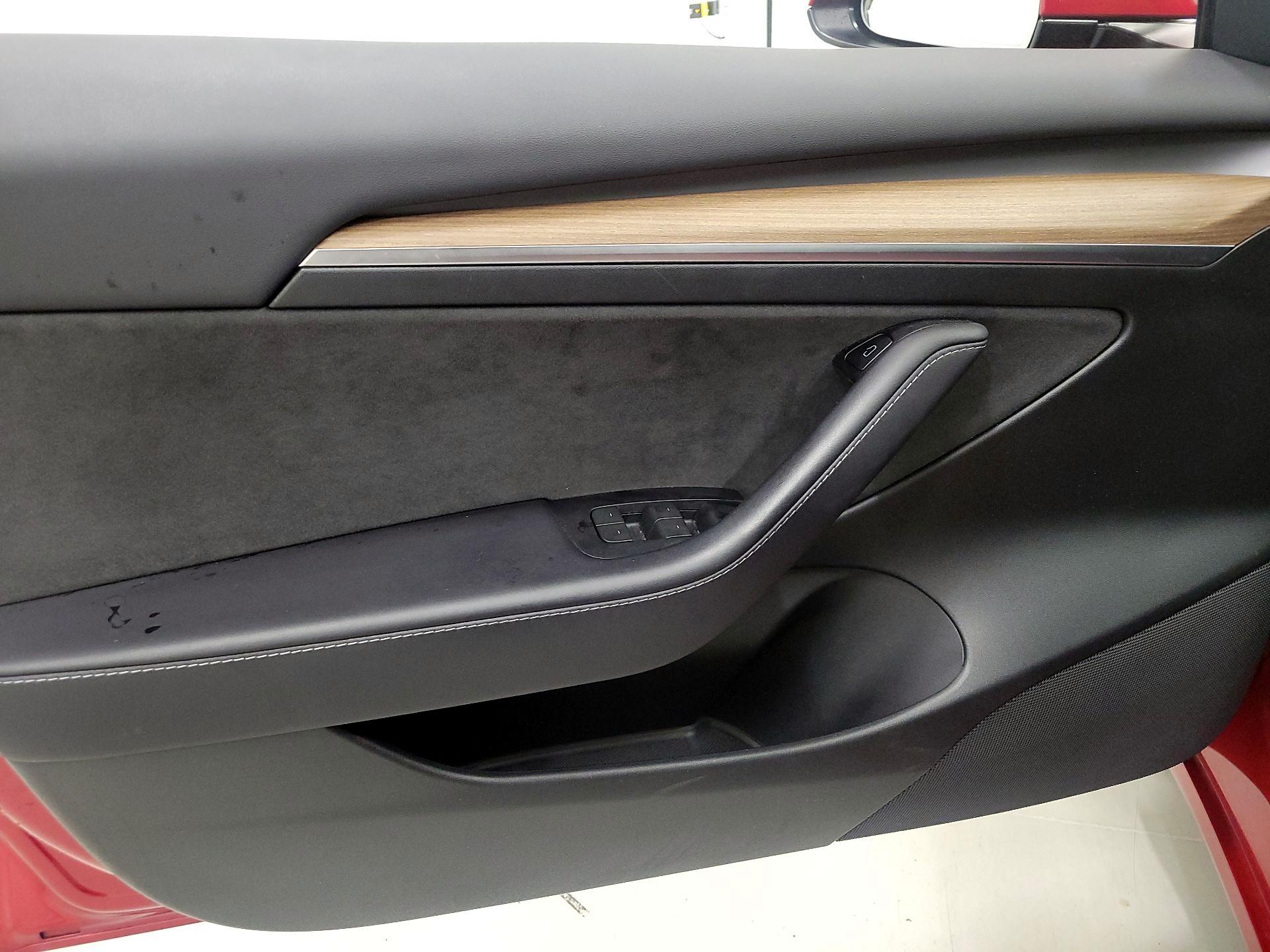 Thumbnail: 2023 Tesla Model 3 - 12