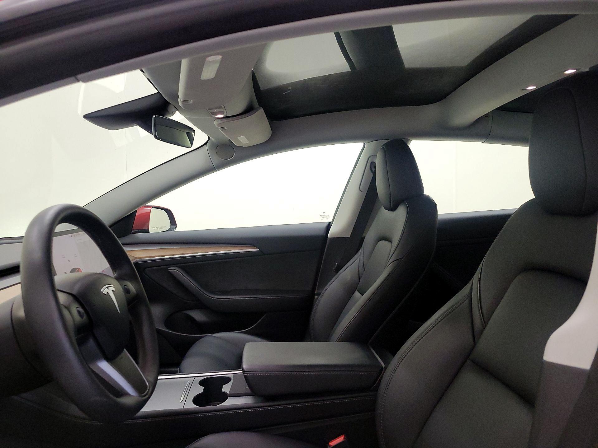 Thumbnail: 2023 Tesla Model 3 - 18