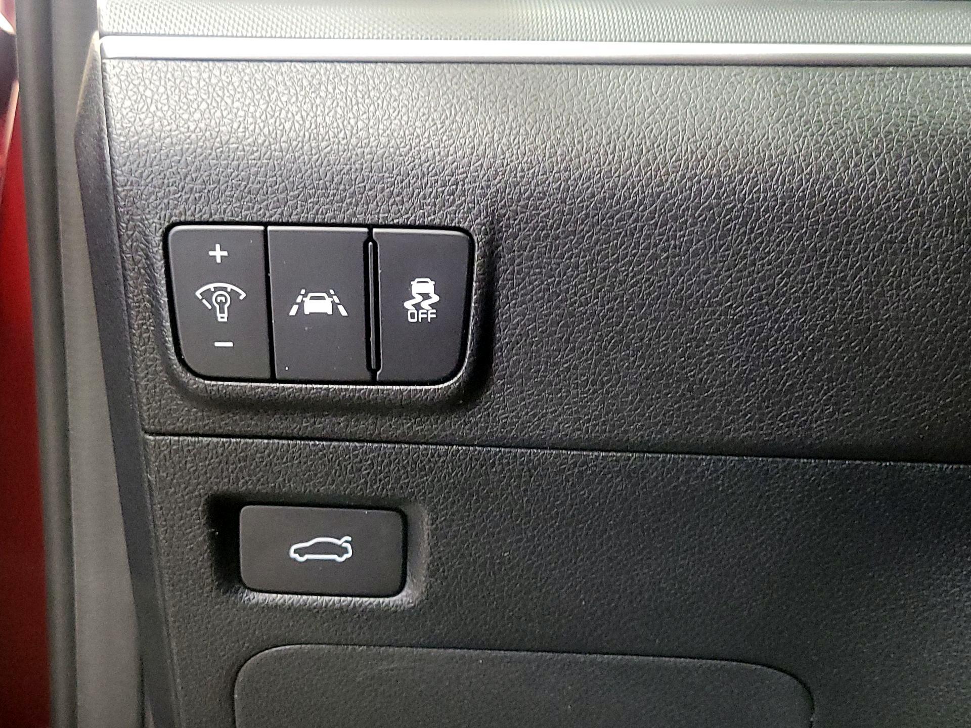 Thumbnail: 2022 Kia K5 - 13