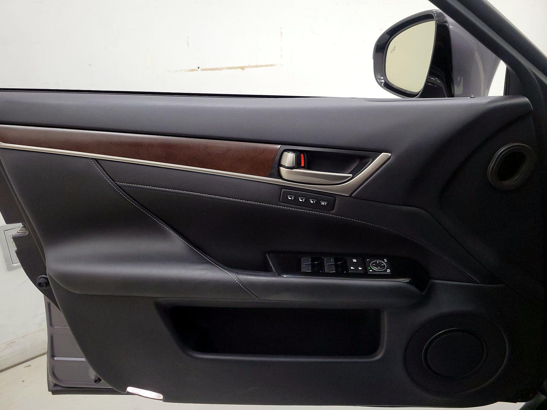 Thumbnail: 2014 Lexus GS - 12