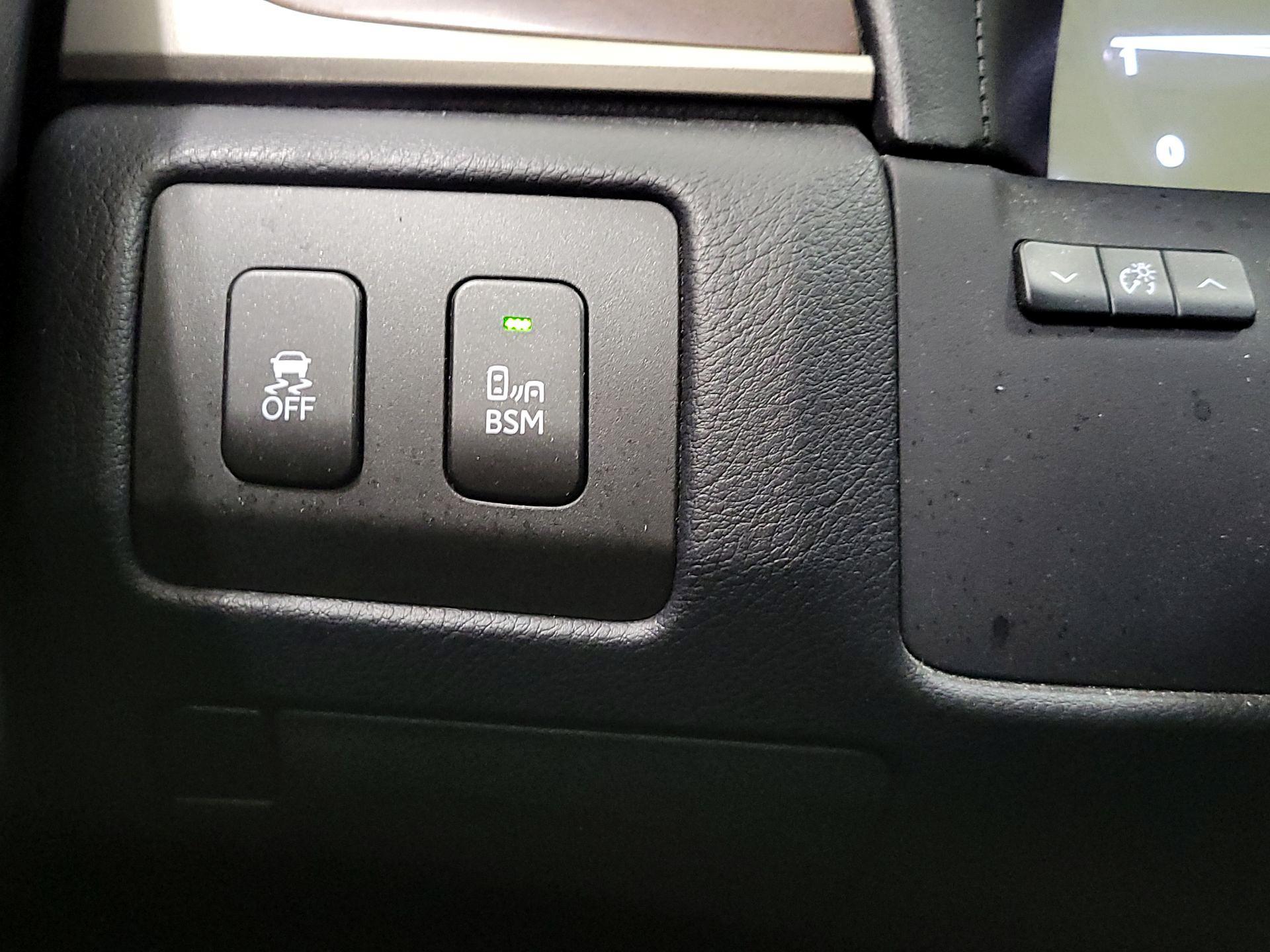 Thumbnail: 2014 Lexus GS - 13