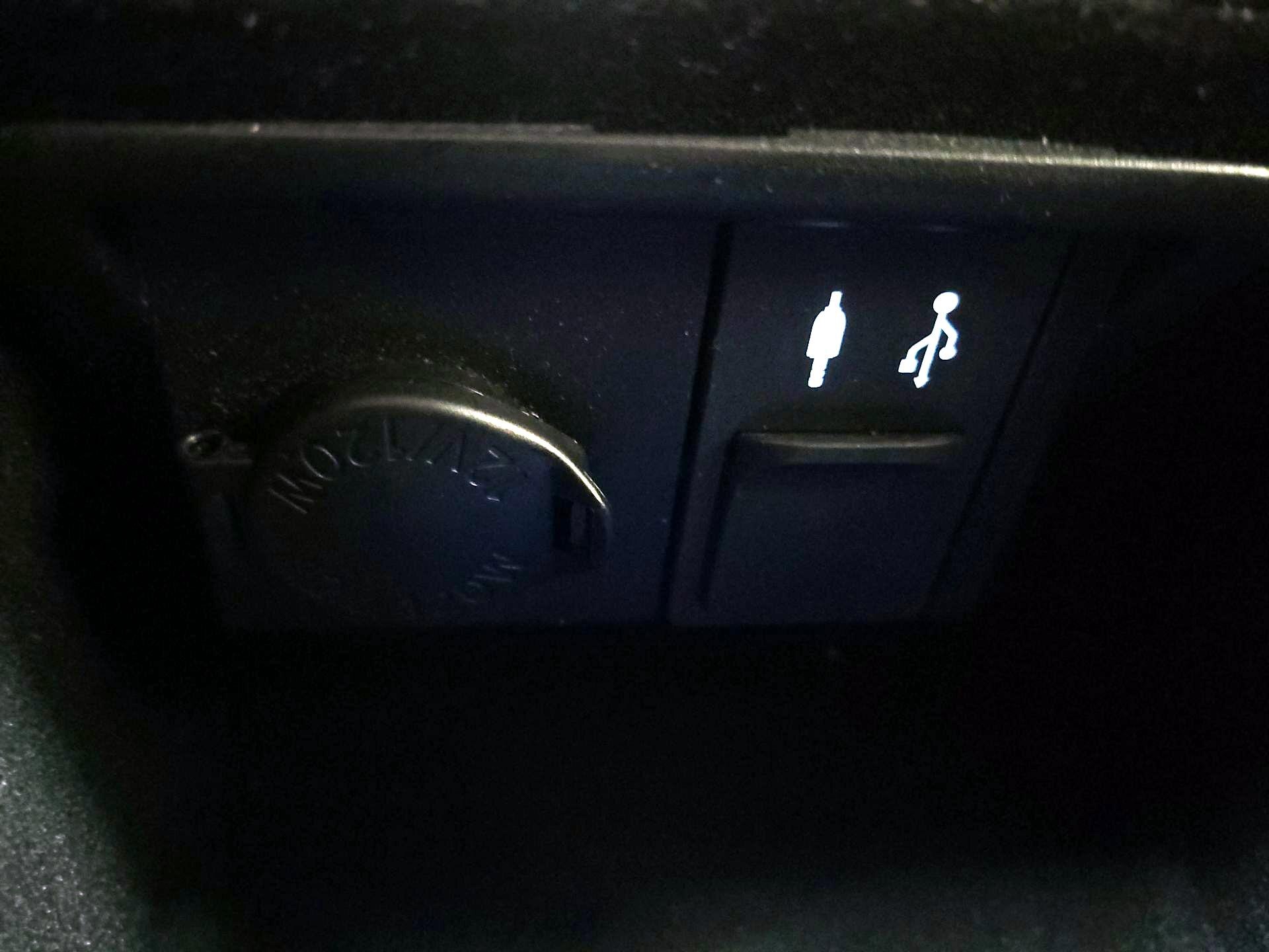 Thumbnail: 2014 Lexus GS - 19