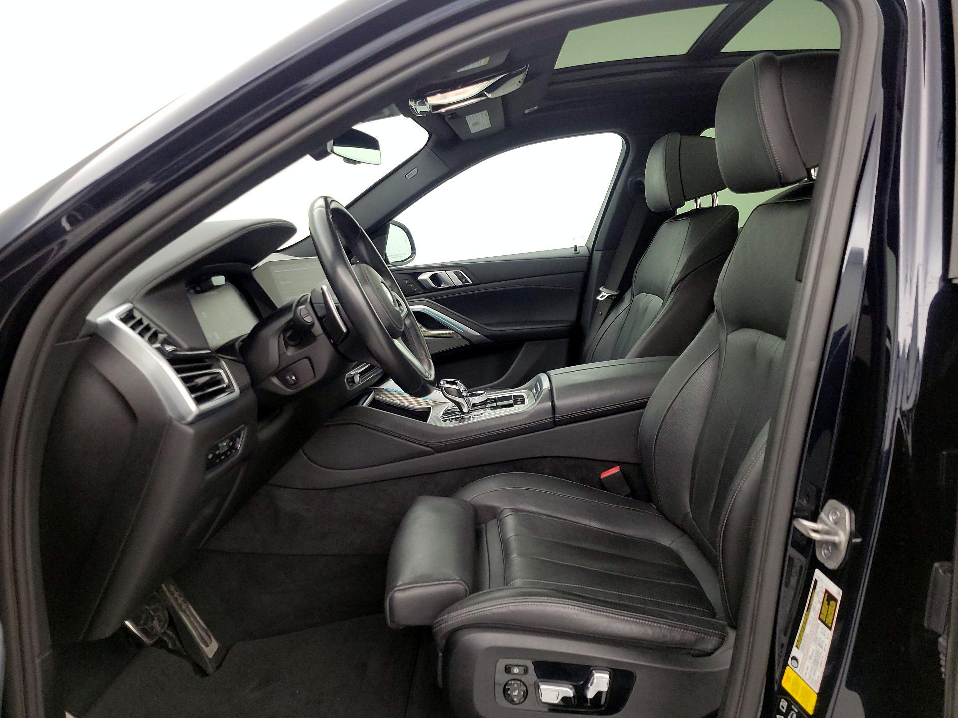 Thumbnail: 2021 BMW X6 - 11