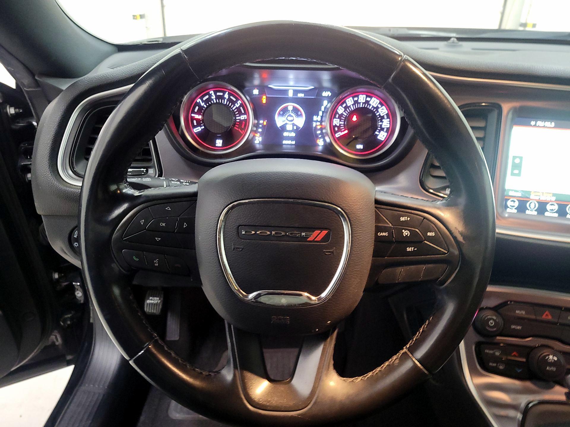 Thumbnail: 2019 Dodge Challenger - 10