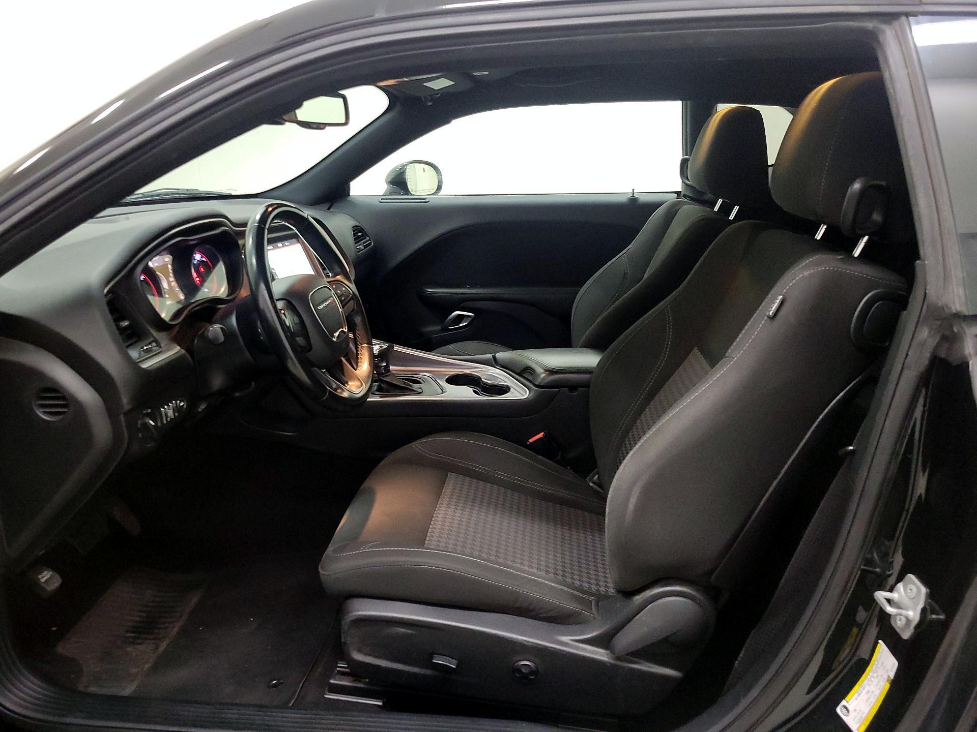 Thumbnail: 2019 Dodge Challenger - 11