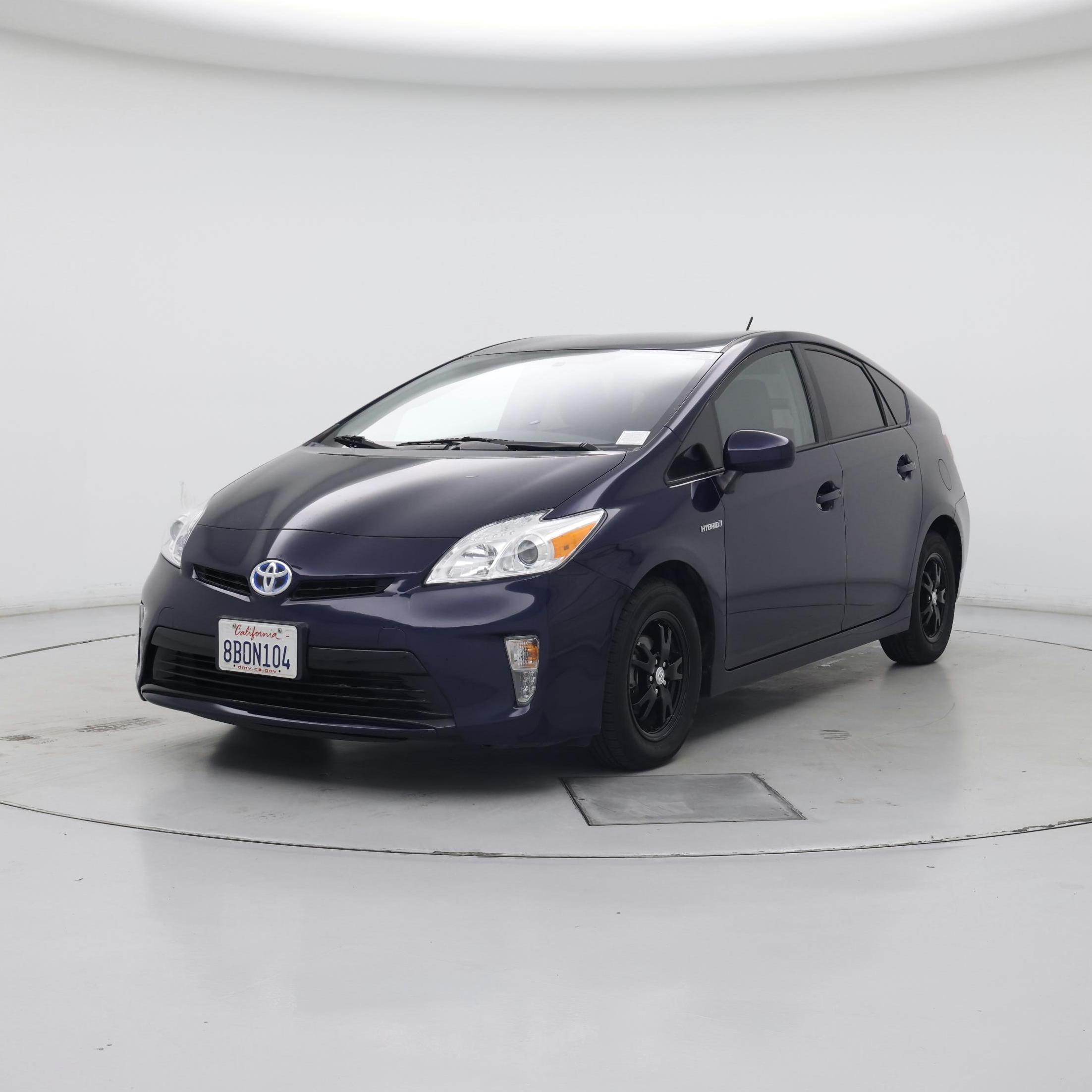 Thumbnail: 2015 Toyota Prius - 4