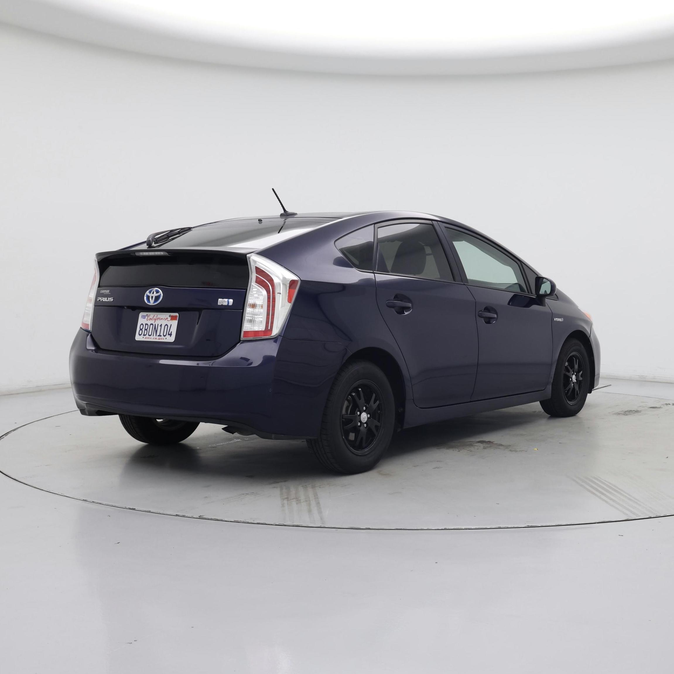 Thumbnail: 2015 Toyota Prius - 8