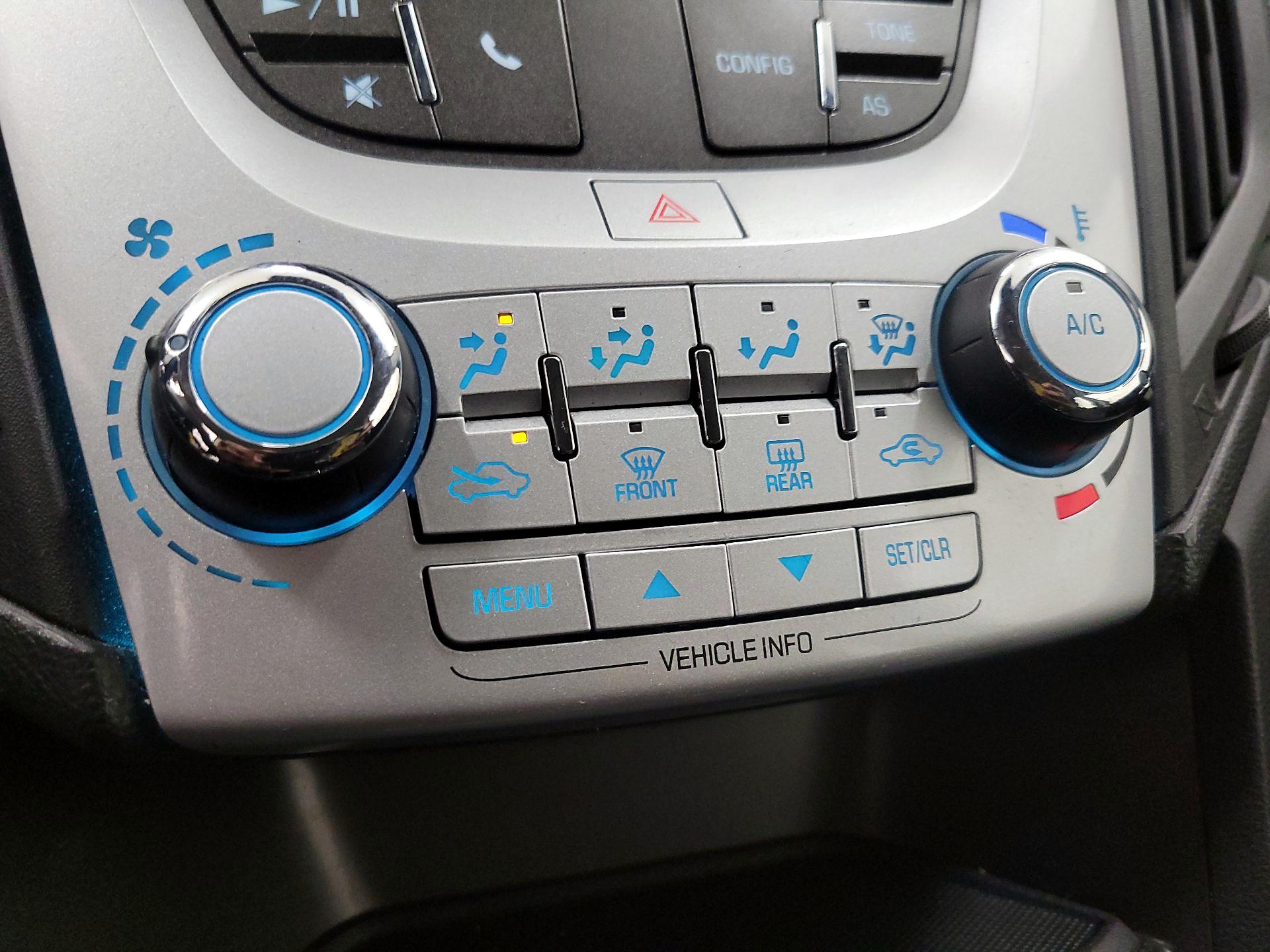 Thumbnail: 2017 Chevrolet Equinox - 16