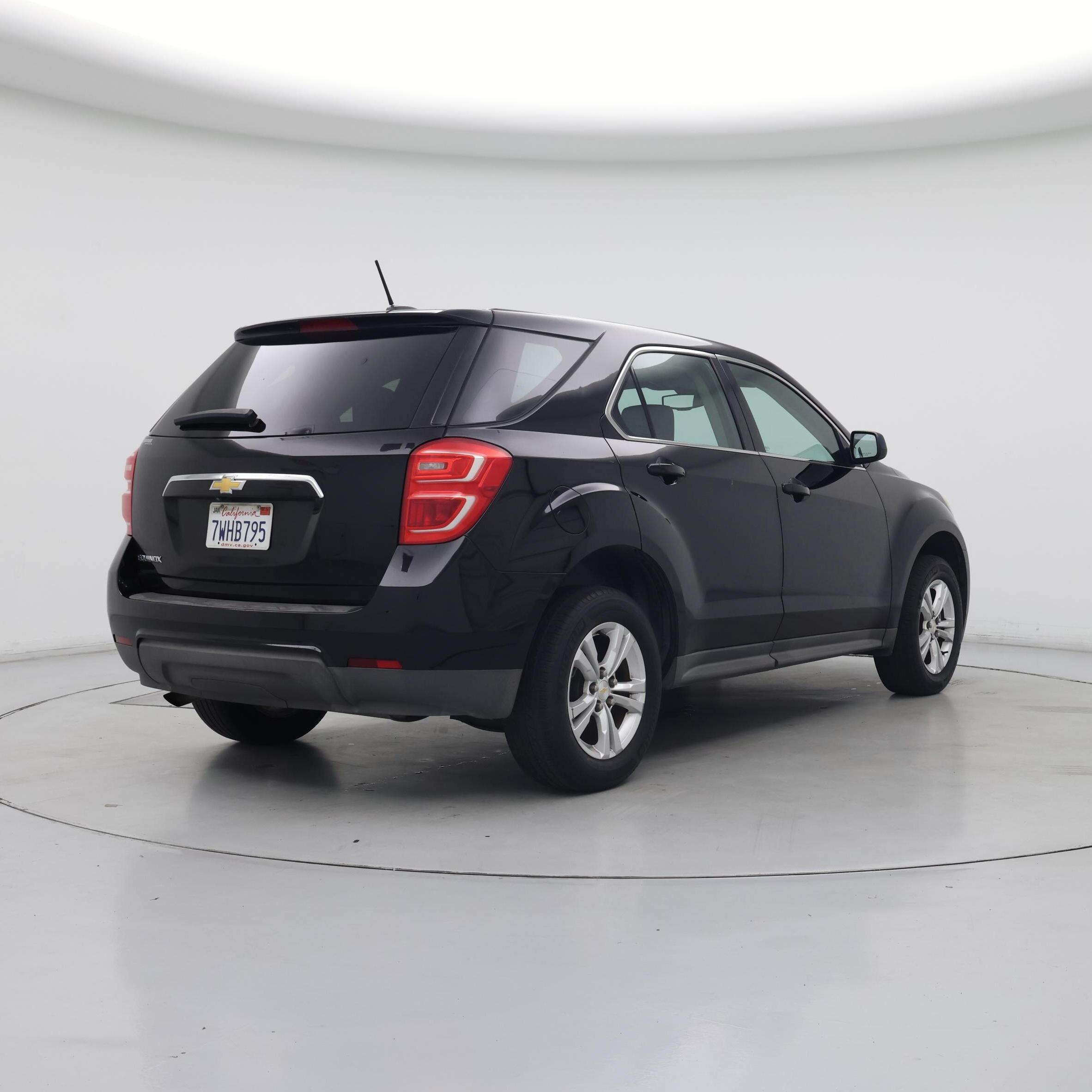 Thumbnail: 2017 Chevrolet Equinox - 8