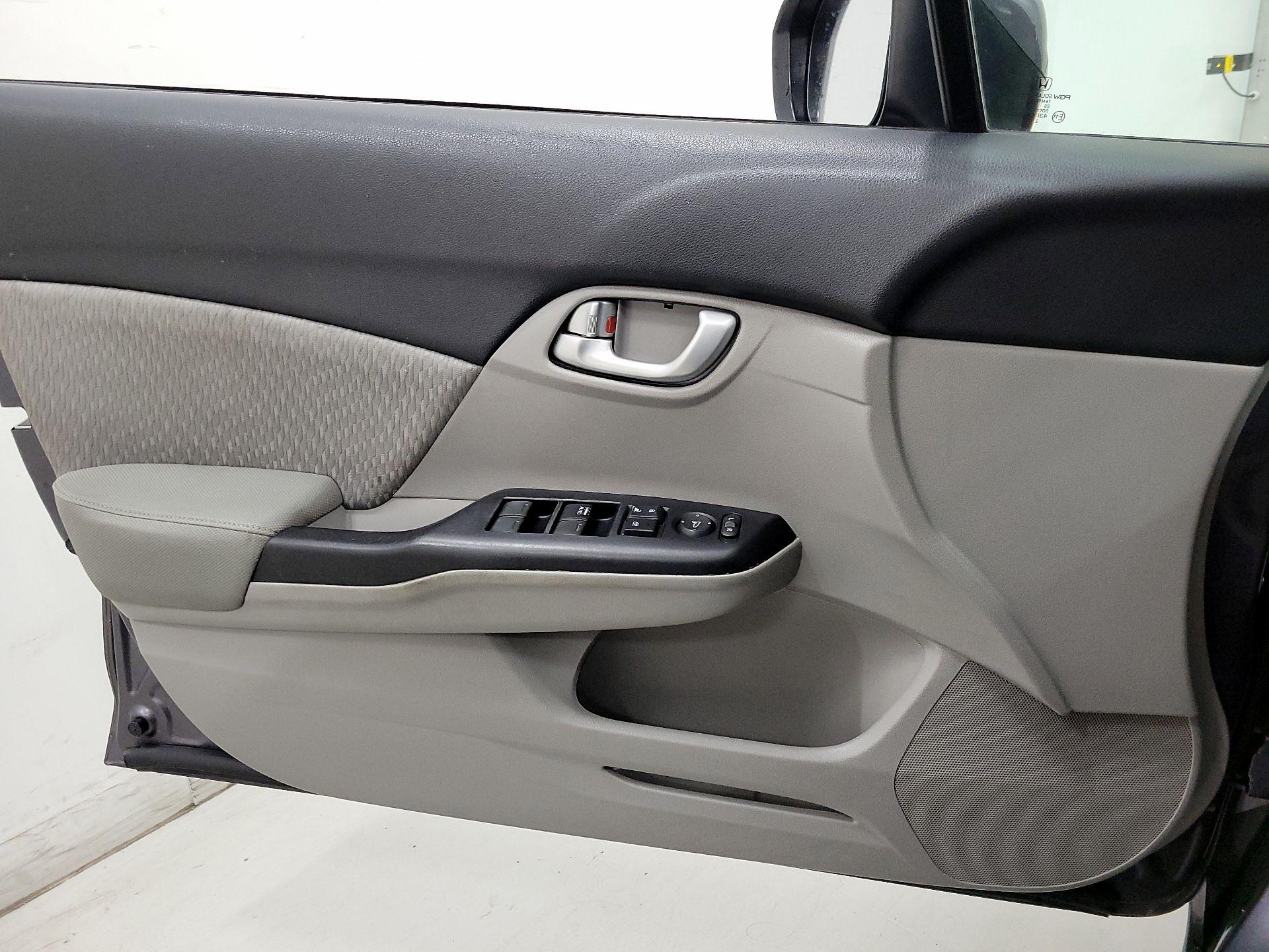 Thumbnail: 2015 Honda Civic - 12