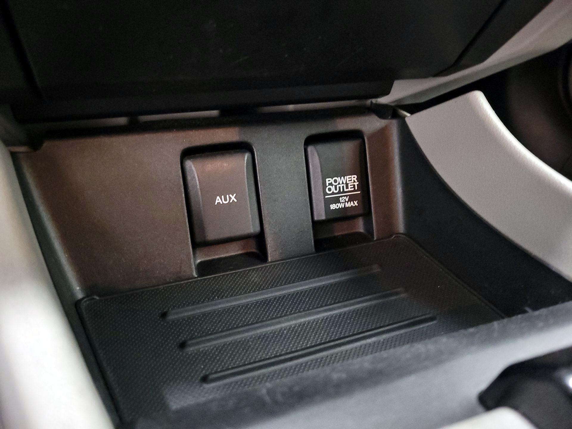 Thumbnail: 2015 Honda Civic - 18