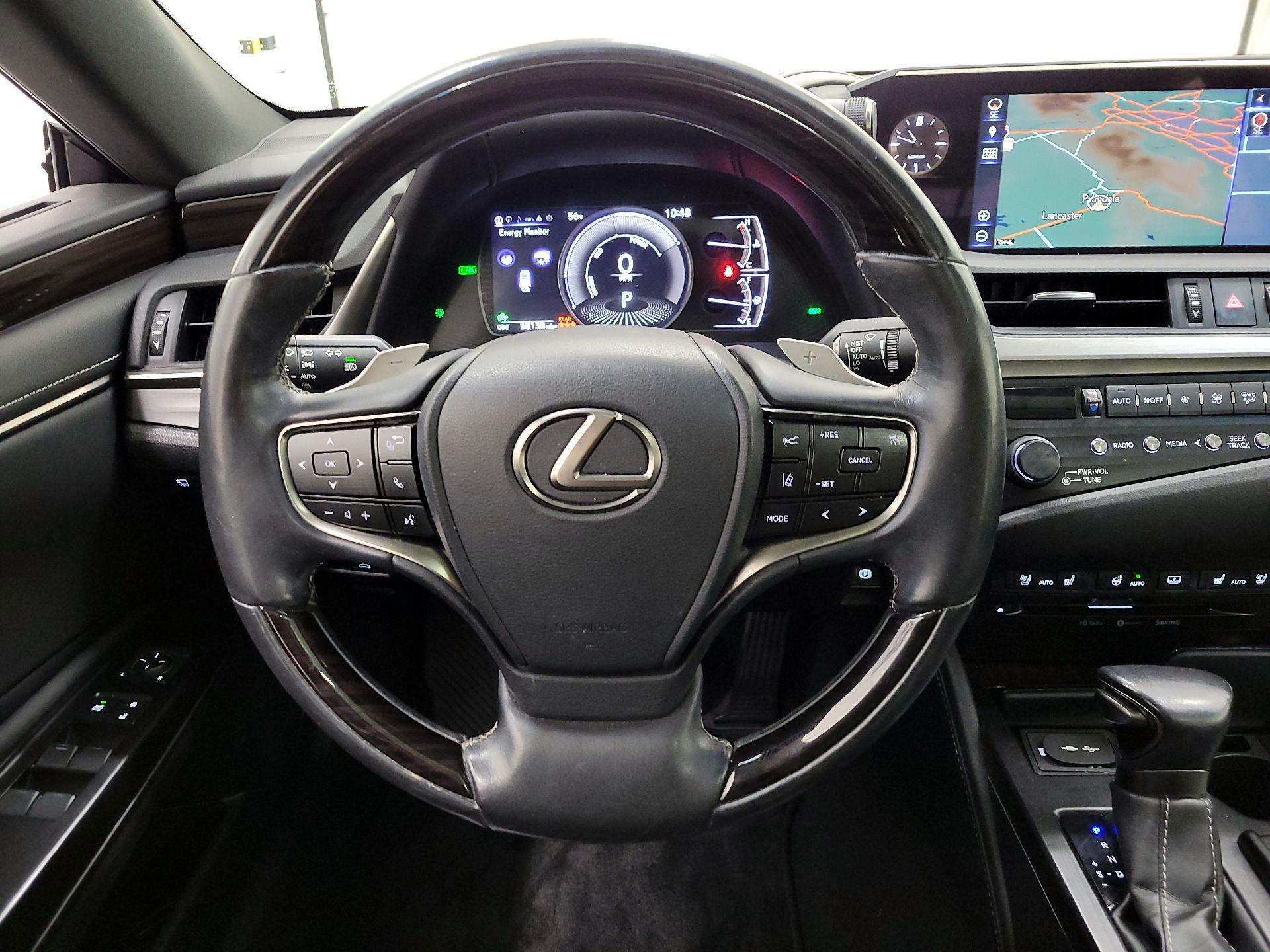 Thumbnail: 2019 Lexus ES - 10