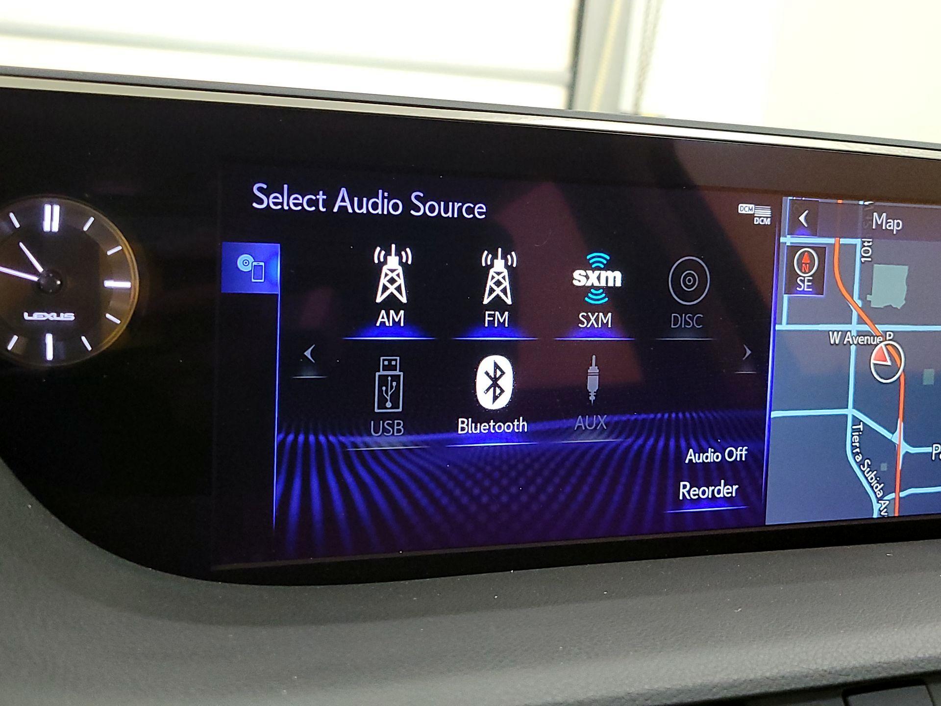 Thumbnail: 2019 Lexus ES - 16