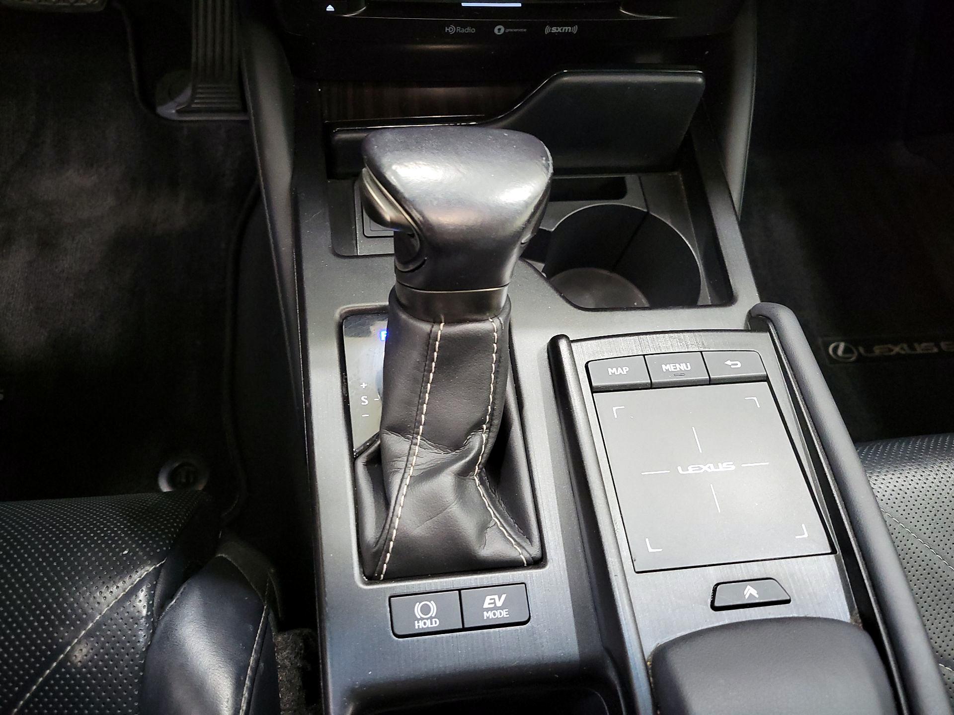 Thumbnail: 2019 Lexus ES - 18