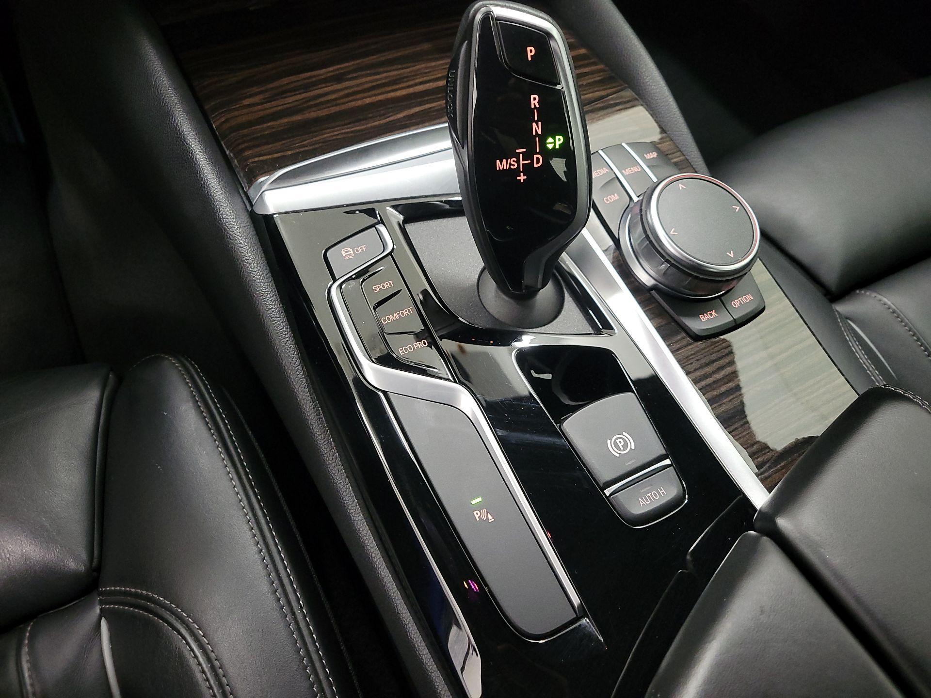 Thumbnail: 2019 BMW 5 Series - 18