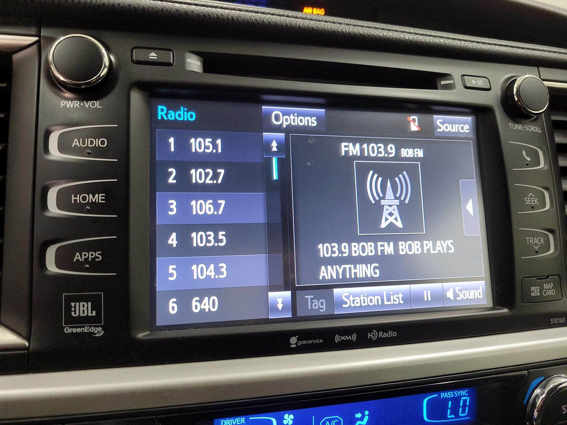 Thumbnail: 2016 Toyota Highlander - 15