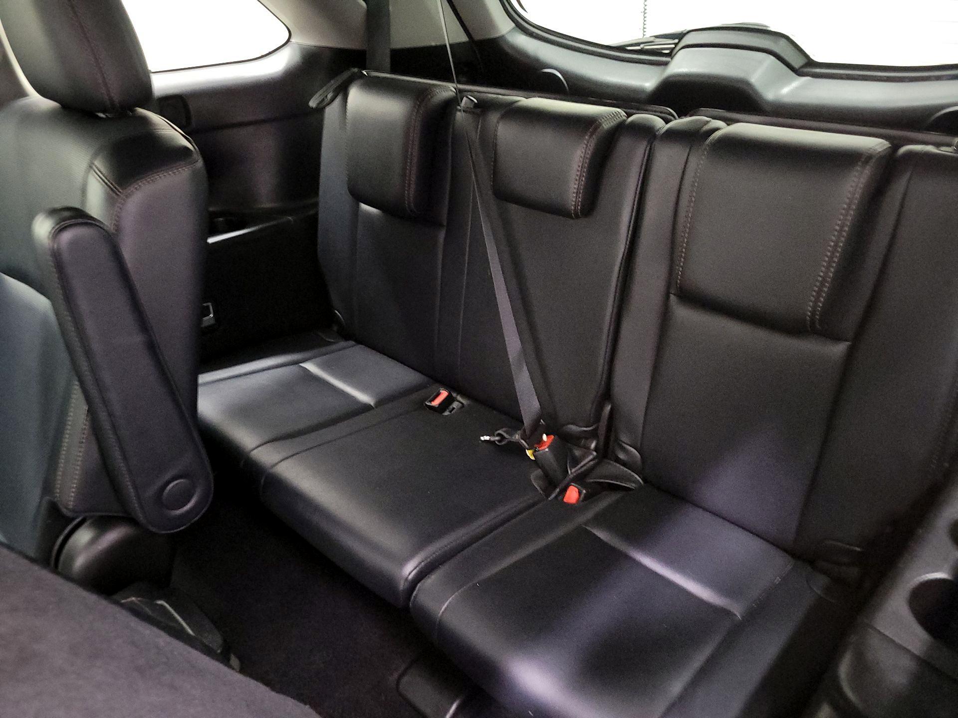 Thumbnail: 2016 Toyota Highlander - 20