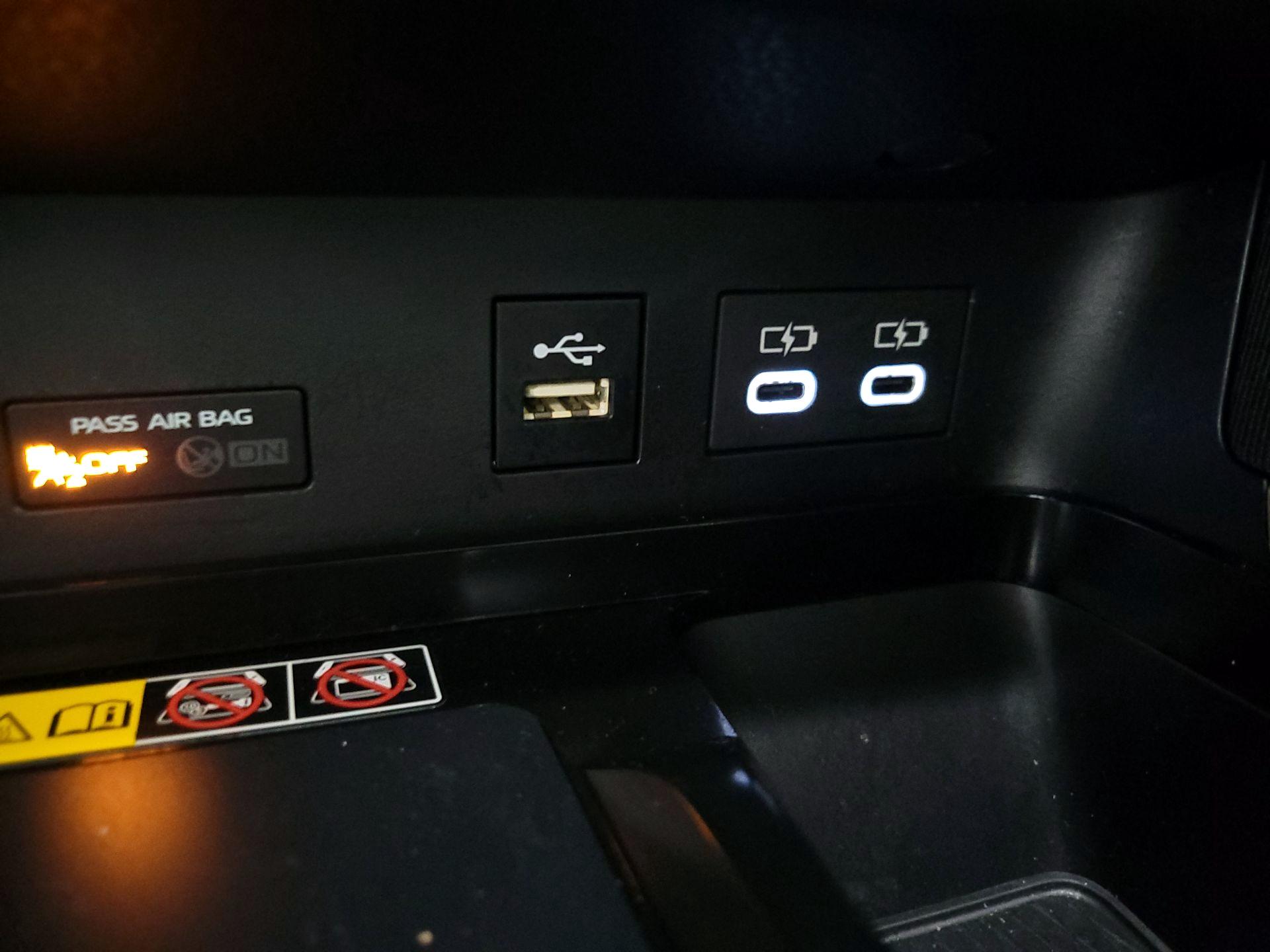 Thumbnail: 2025 Toyota Camry - 18