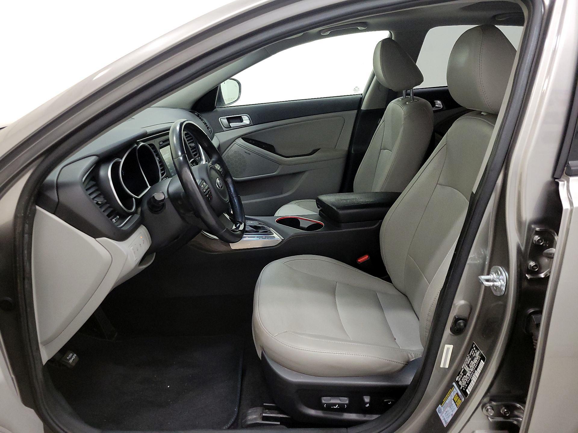 Thumbnail: 2015 Kia Optima - 11