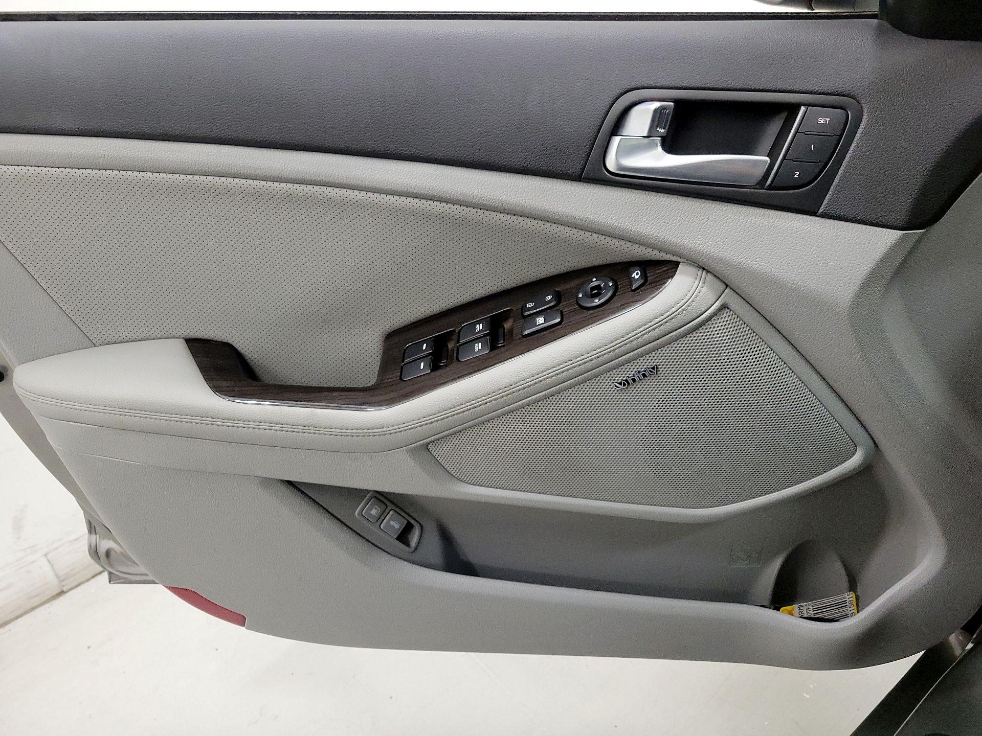 Thumbnail: 2015 Kia Optima - 12