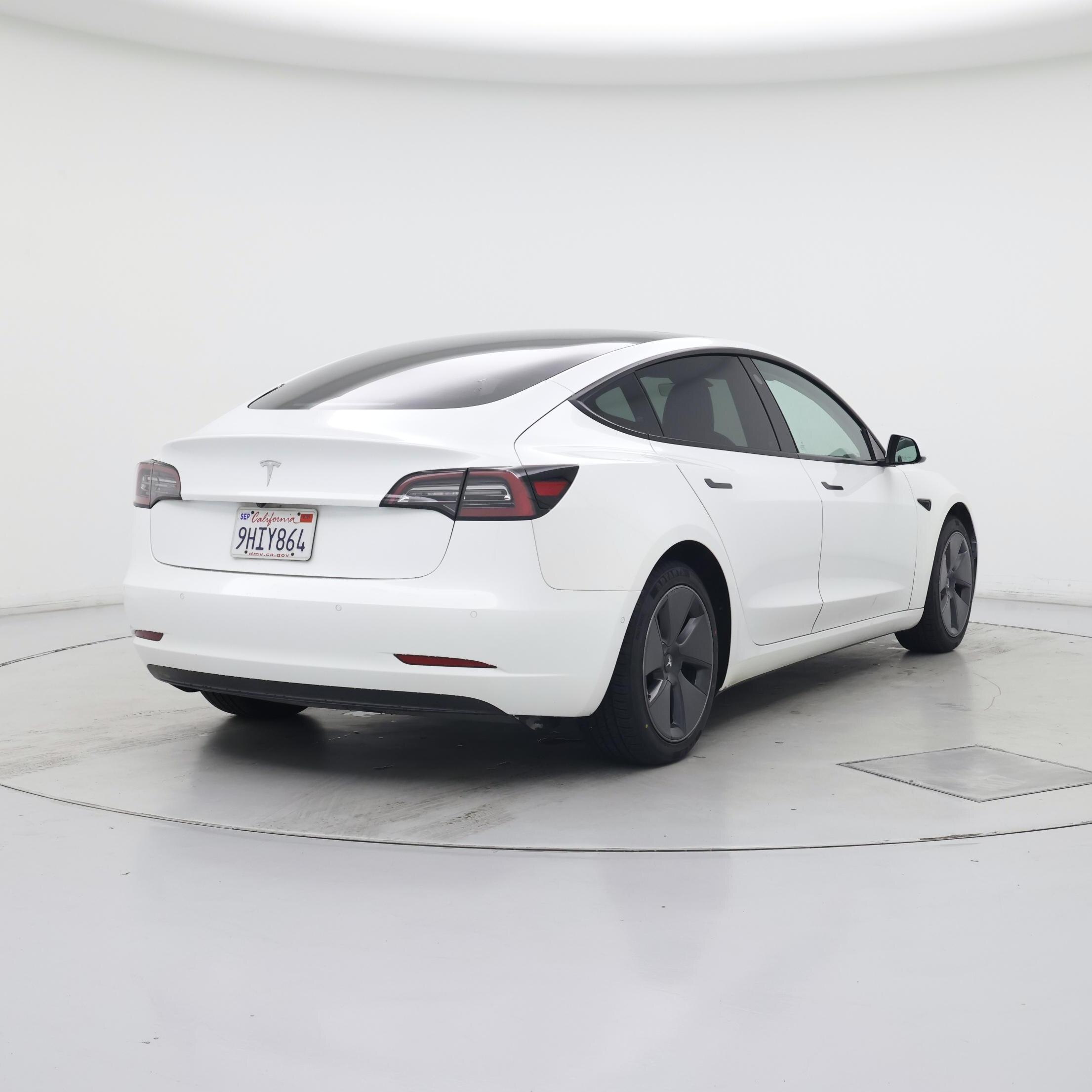 Thumbnail: 2021 Tesla Model 3 - 8