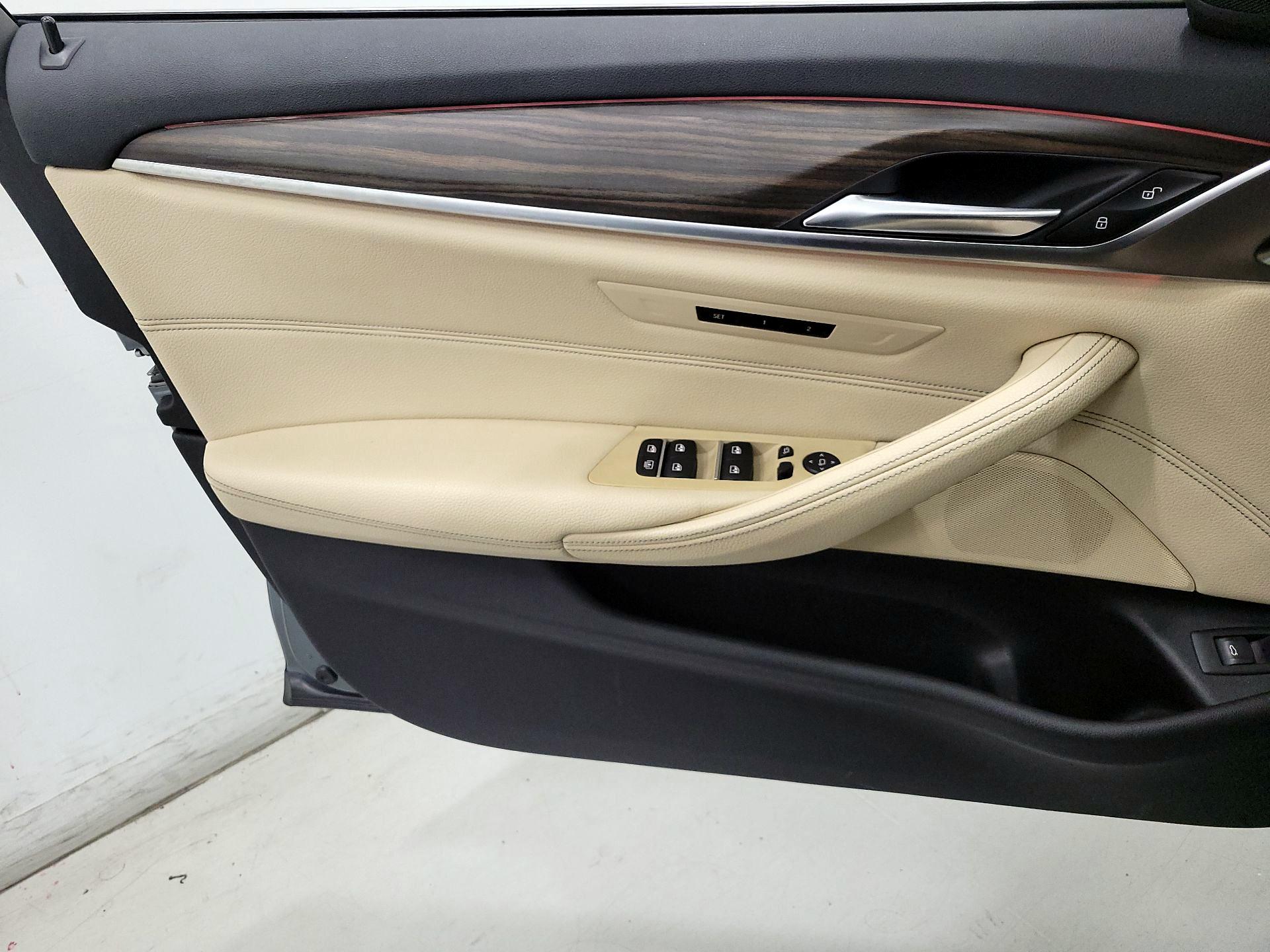 Thumbnail: 2019 BMW 5 Series - 12