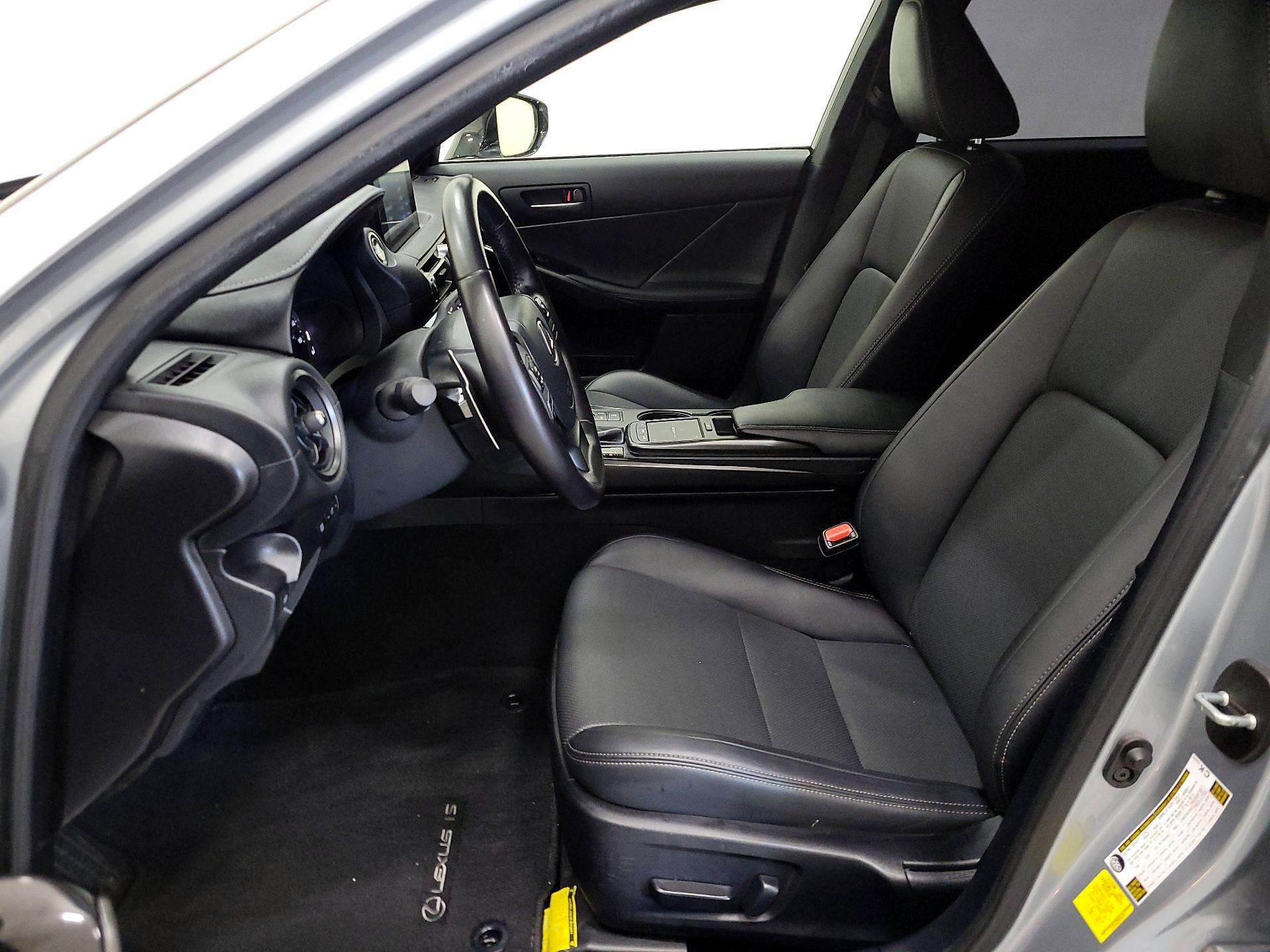 Thumbnail: 2023 Lexus IS - 11