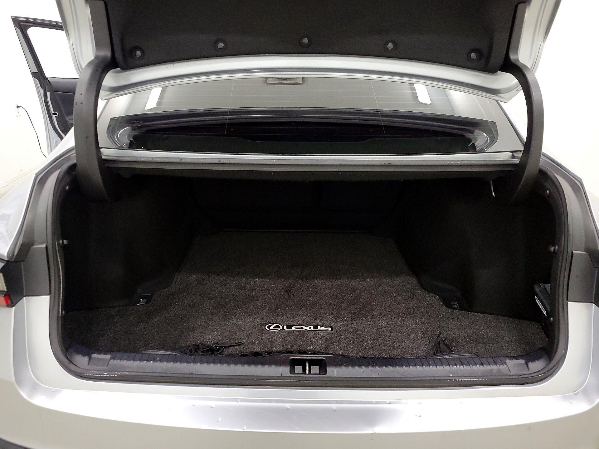 Thumbnail: 2023 Lexus IS - 20