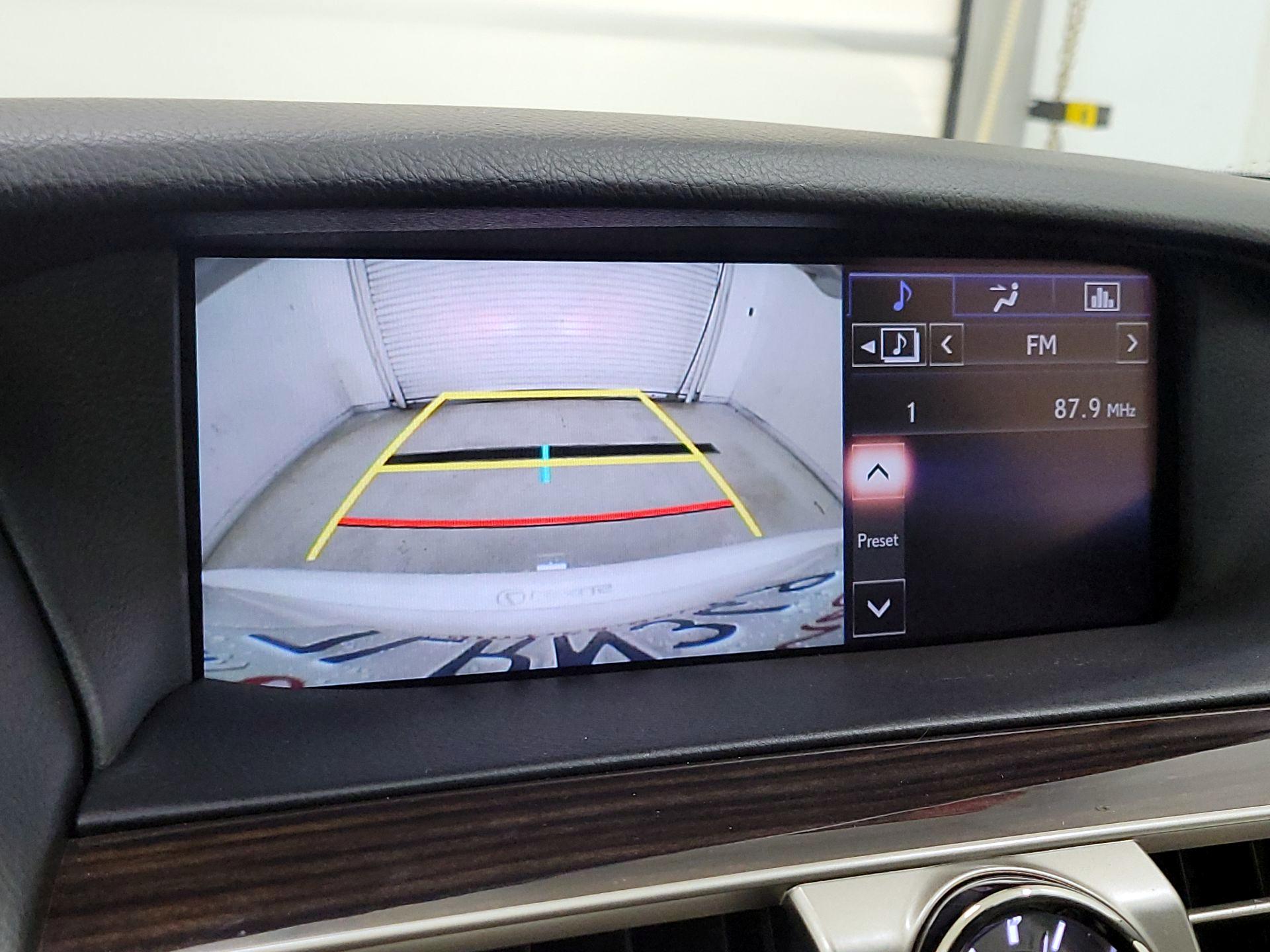 Thumbnail: 2015 Lexus LS - 14