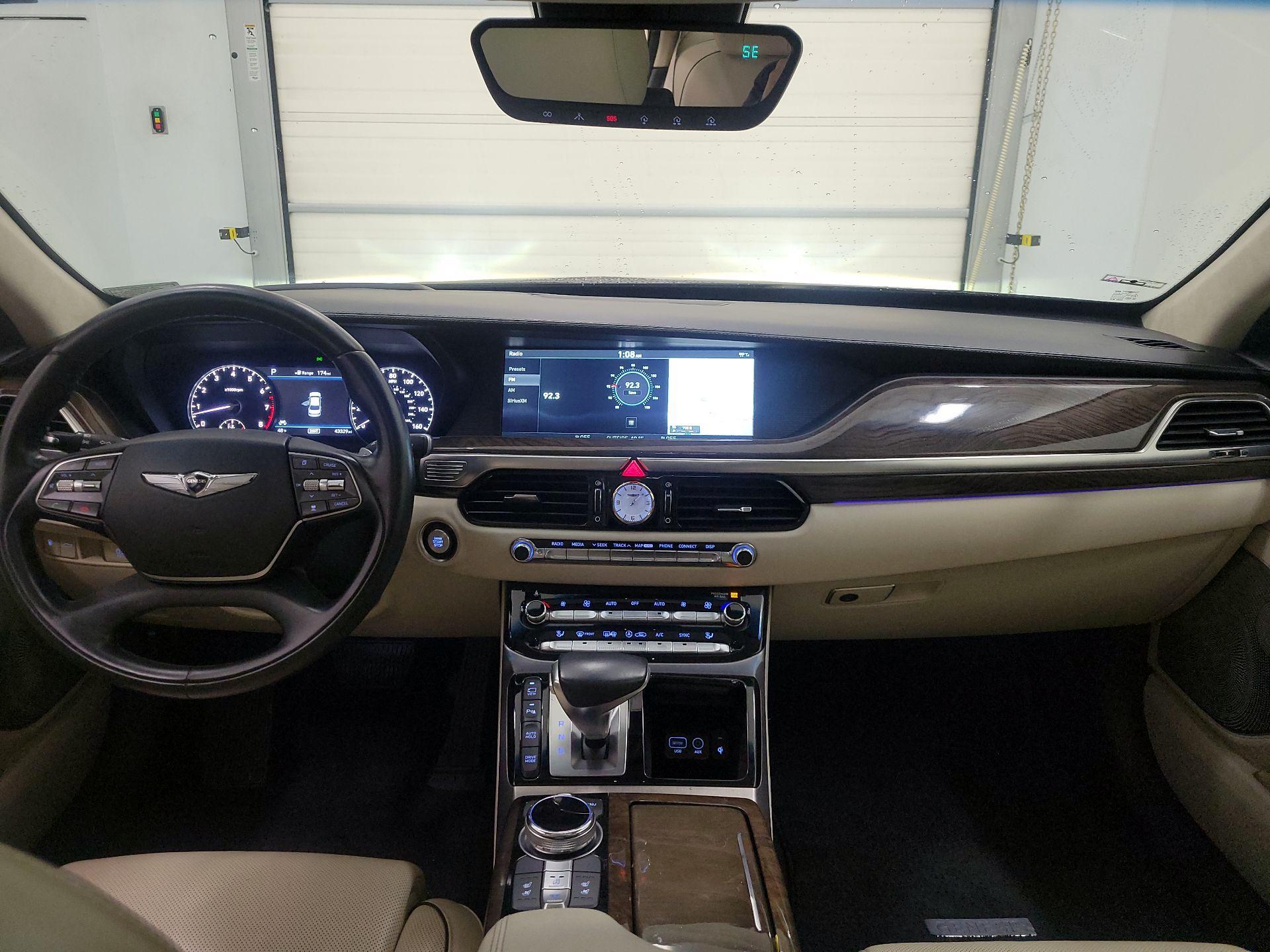 Thumbnail: 2019 Genesis G90 - 9