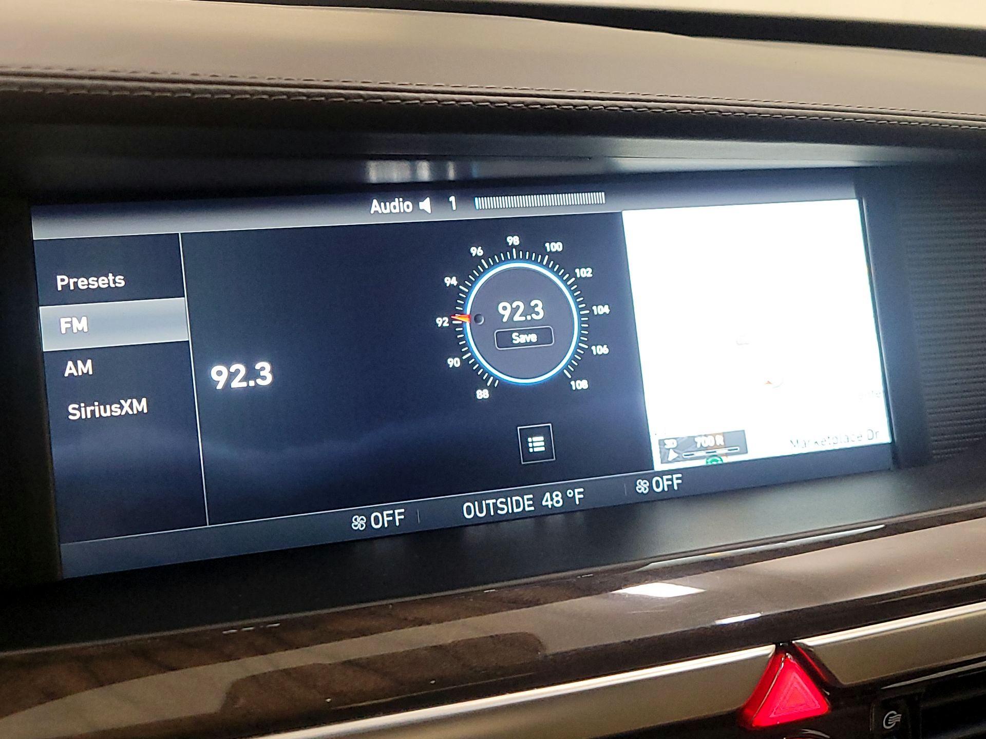 Thumbnail: 2019 Genesis G90 - 16