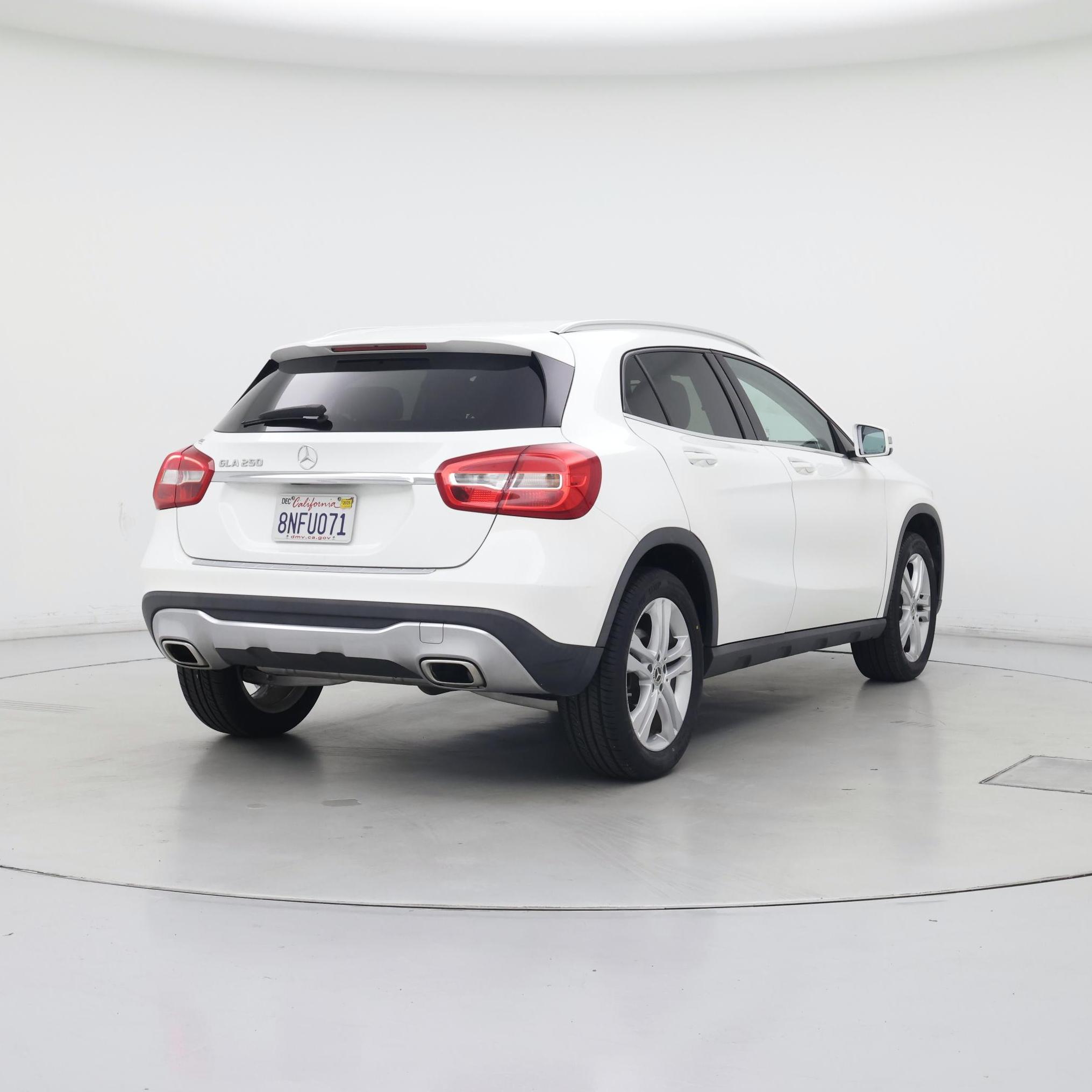 Thumbnail: 2020 Mercedes-Benz GLA - 8