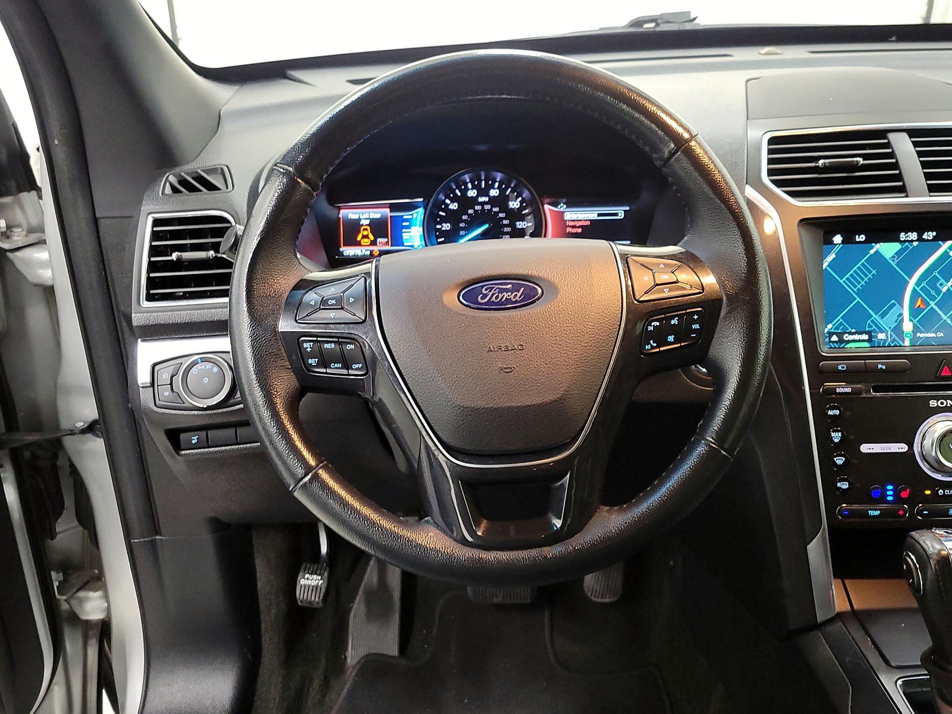 Thumbnail: 2018 Ford Explorer - 10