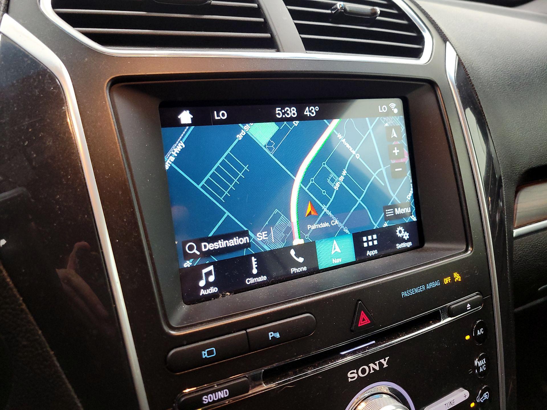 Thumbnail: 2018 Ford Explorer - 14