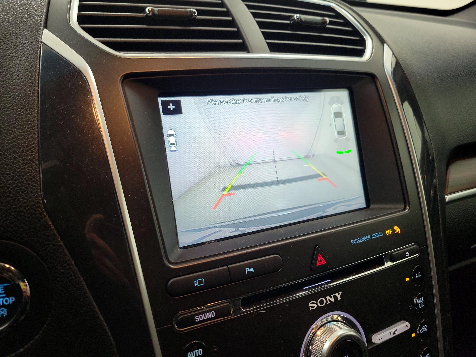 Thumbnail: 2018 Ford Explorer - 15