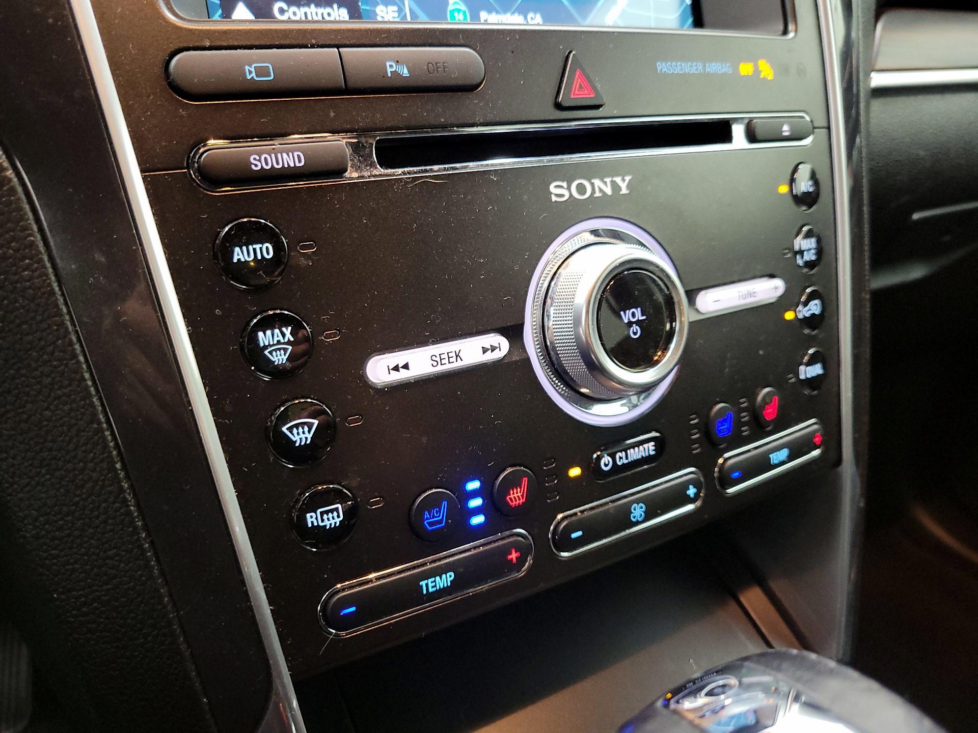 Thumbnail: 2018 Ford Explorer - 17