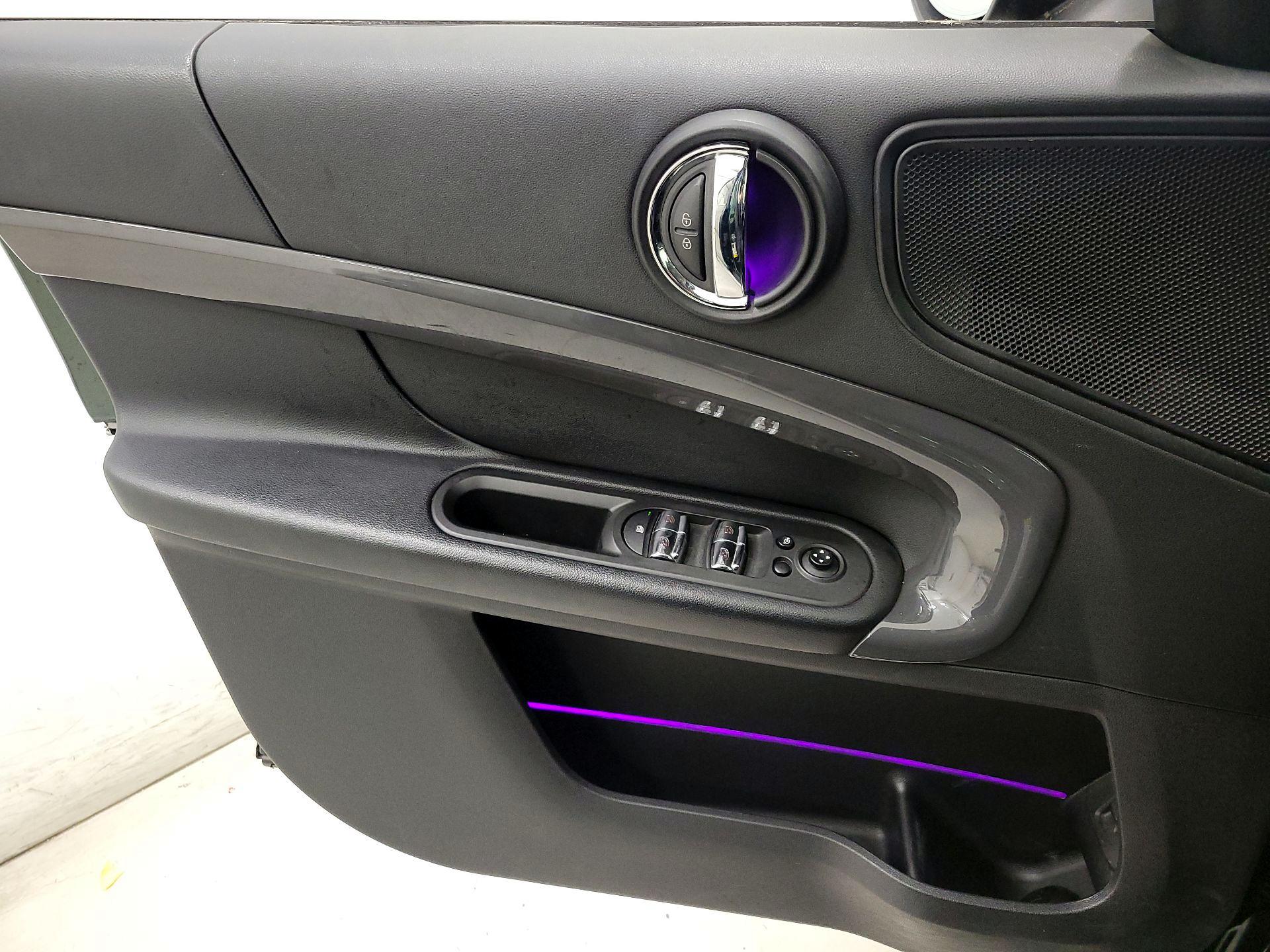 Thumbnail: 2017 MINI Cooper Countryman - 12