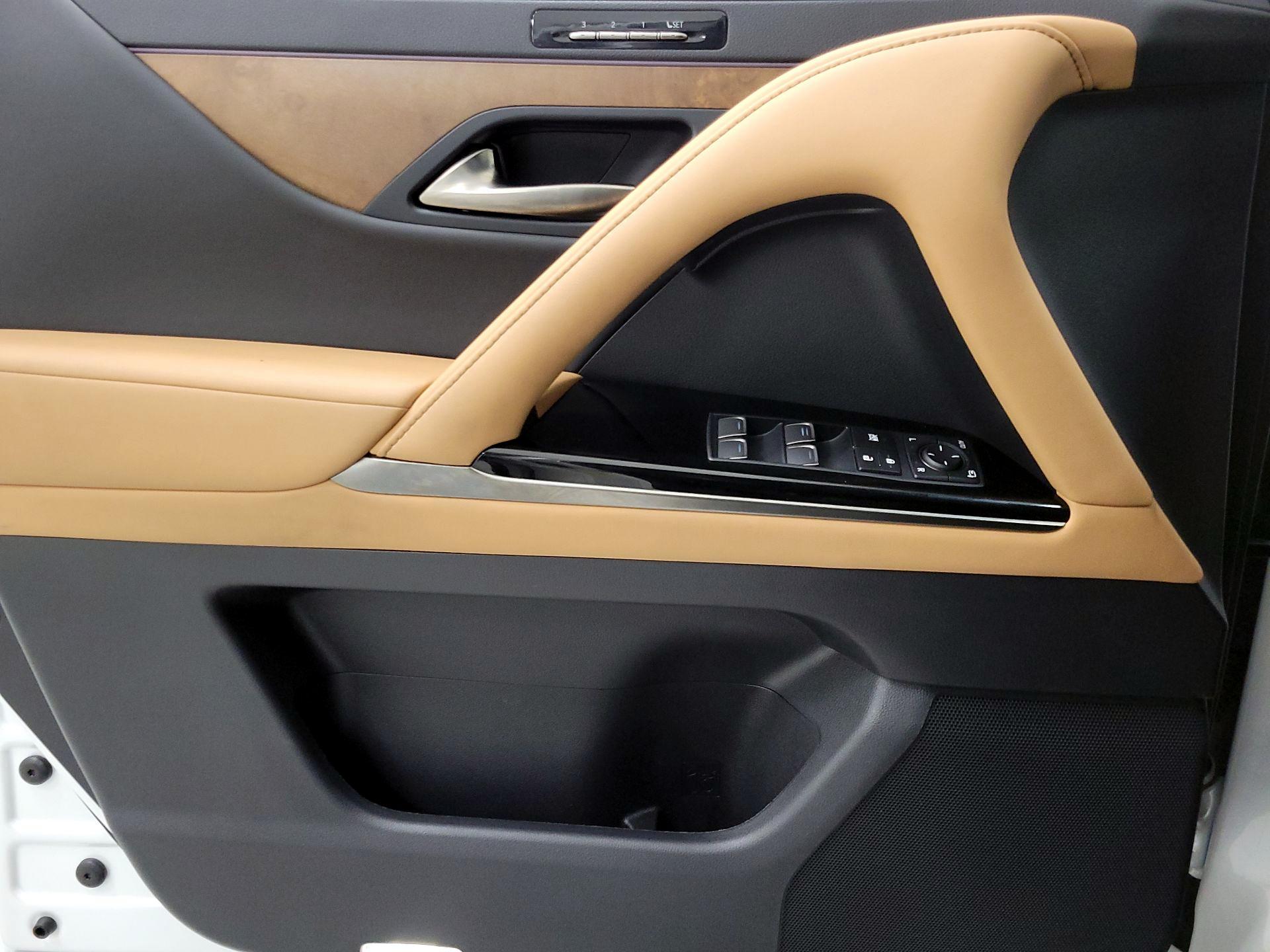 Thumbnail: 2024 Lexus LX - 12