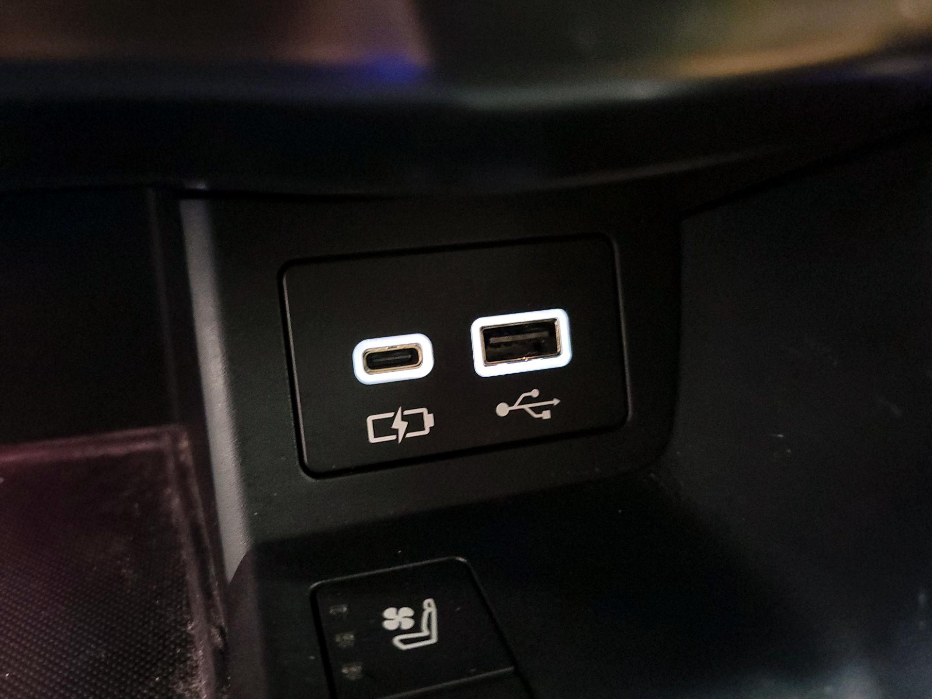 Thumbnail: 2024 Lexus LX - 18