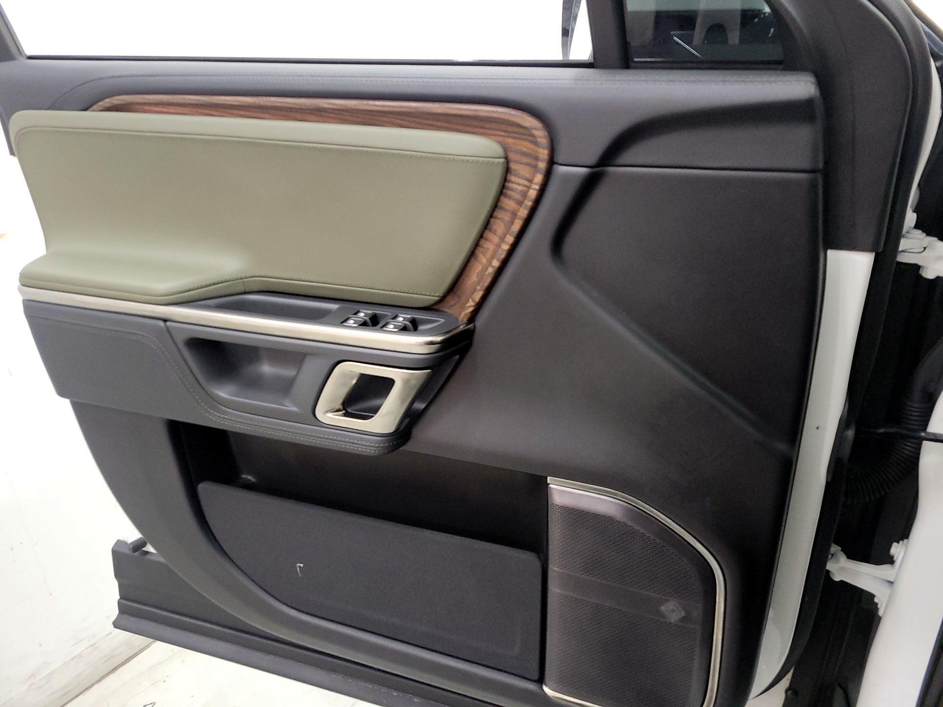 Thumbnail: 2023 Rivian R1T - 12