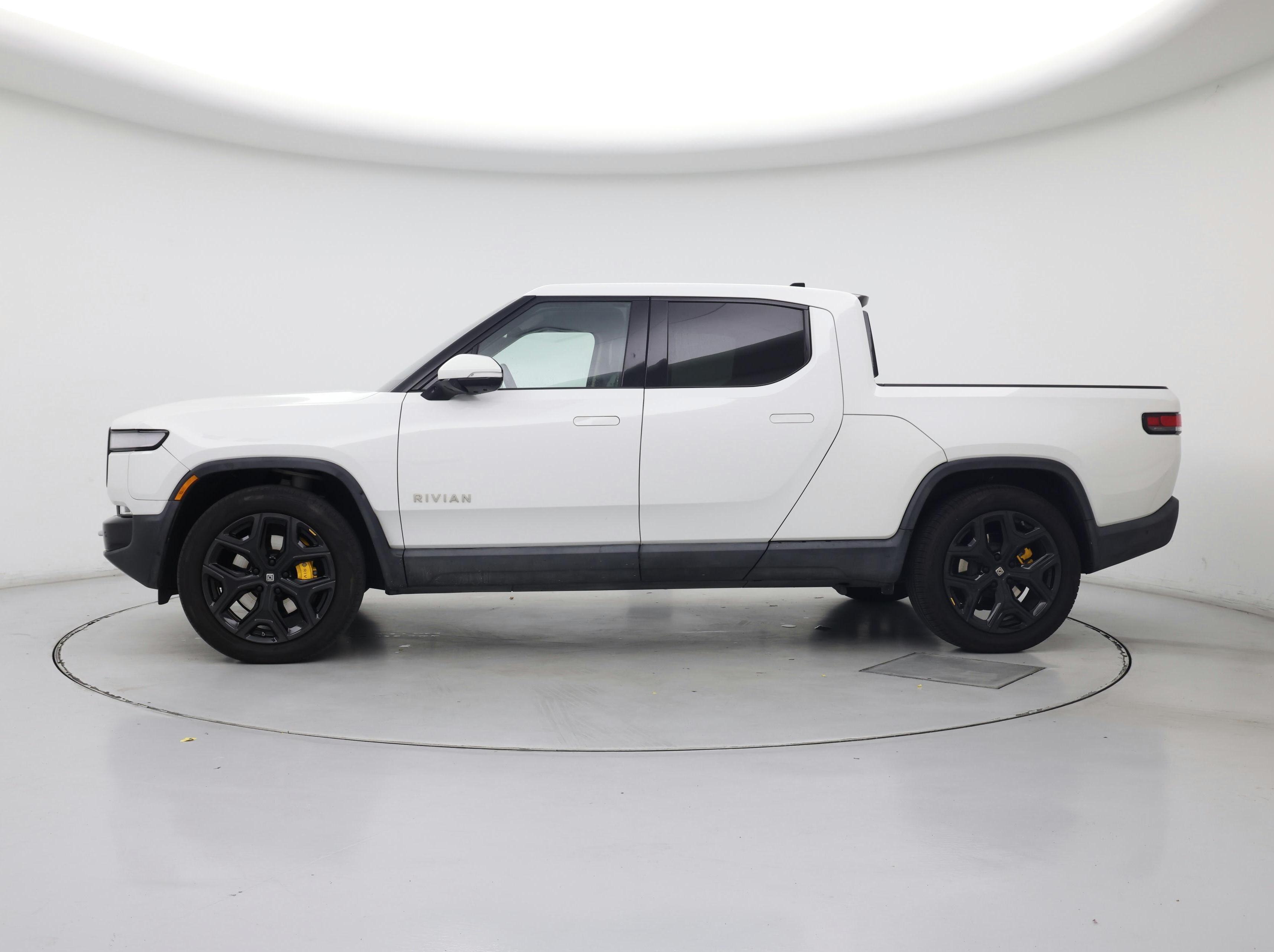 Thumbnail: 2023 Rivian R1T - 3