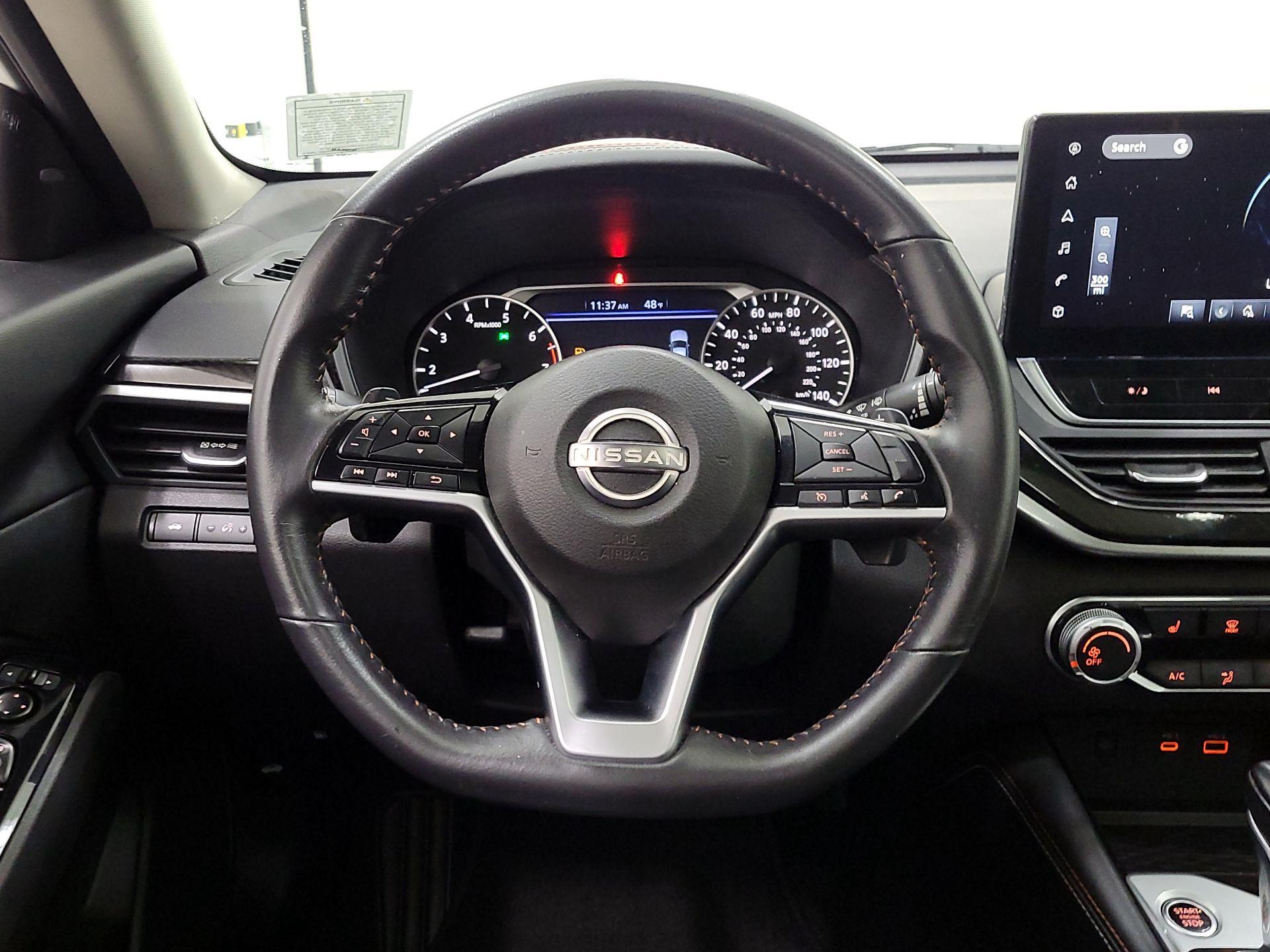 Thumbnail: 2023 Nissan Altima - 10