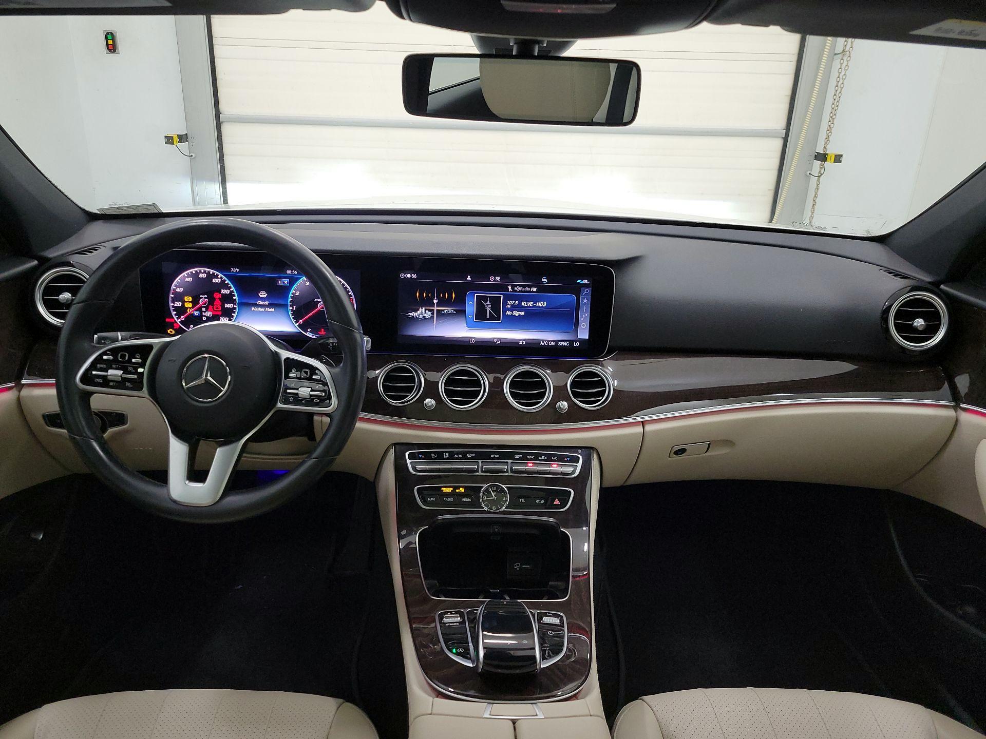 Thumbnail: 2020 Mercedes-Benz E-Class - 9