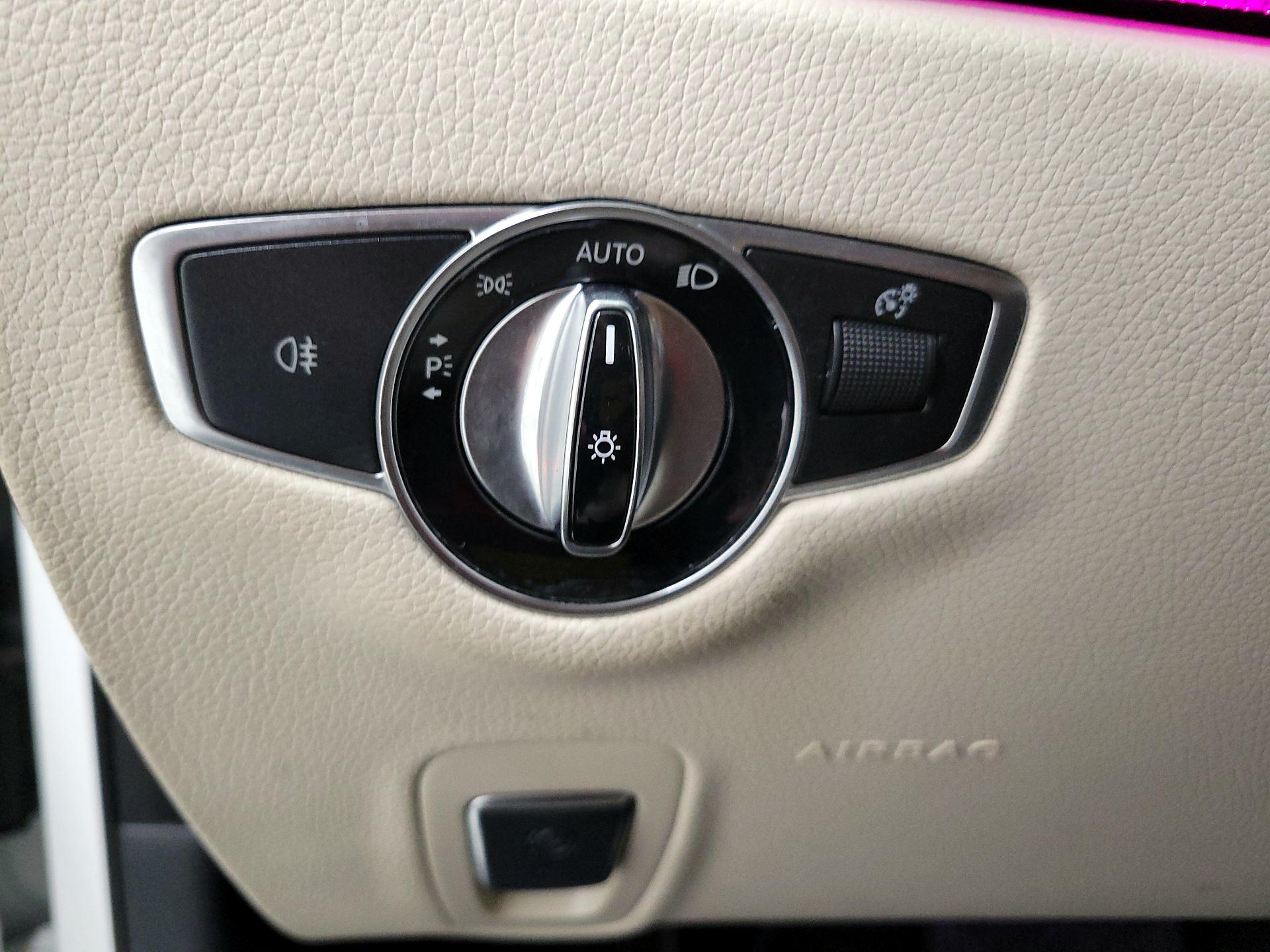 Thumbnail: 2020 Mercedes-Benz E-Class - 13