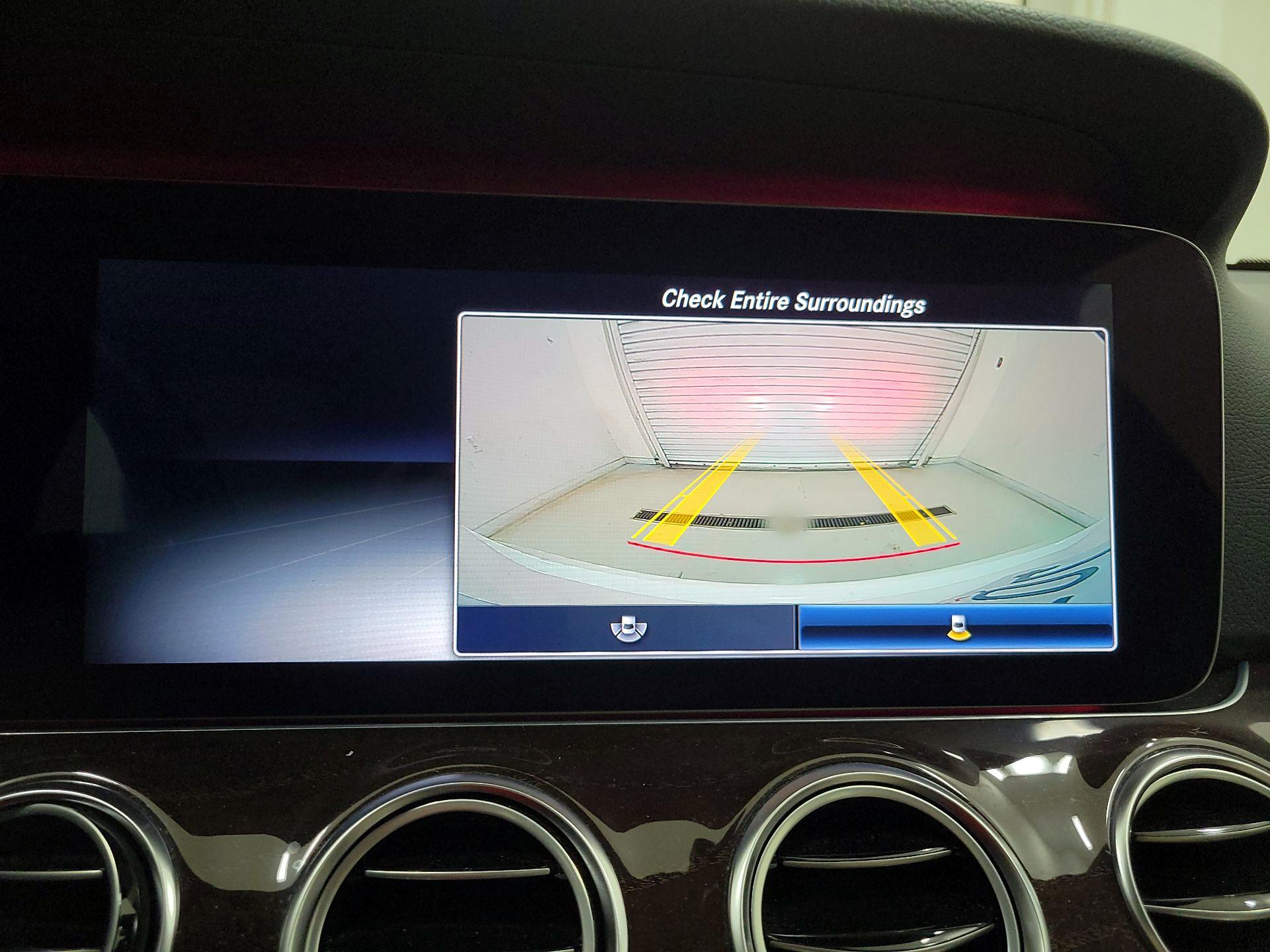 Thumbnail: 2020 Mercedes-Benz E-Class - 14