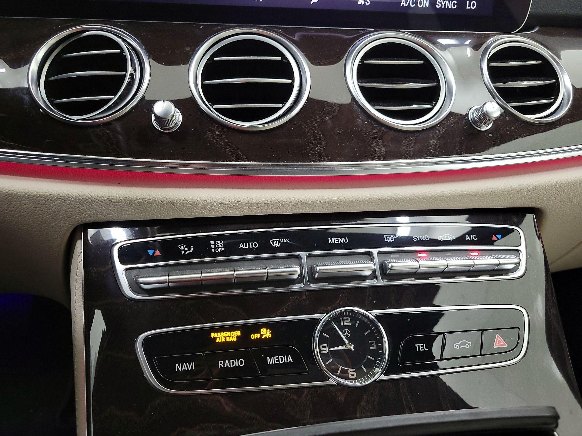 Thumbnail: 2020 Mercedes-Benz E-Class - 16