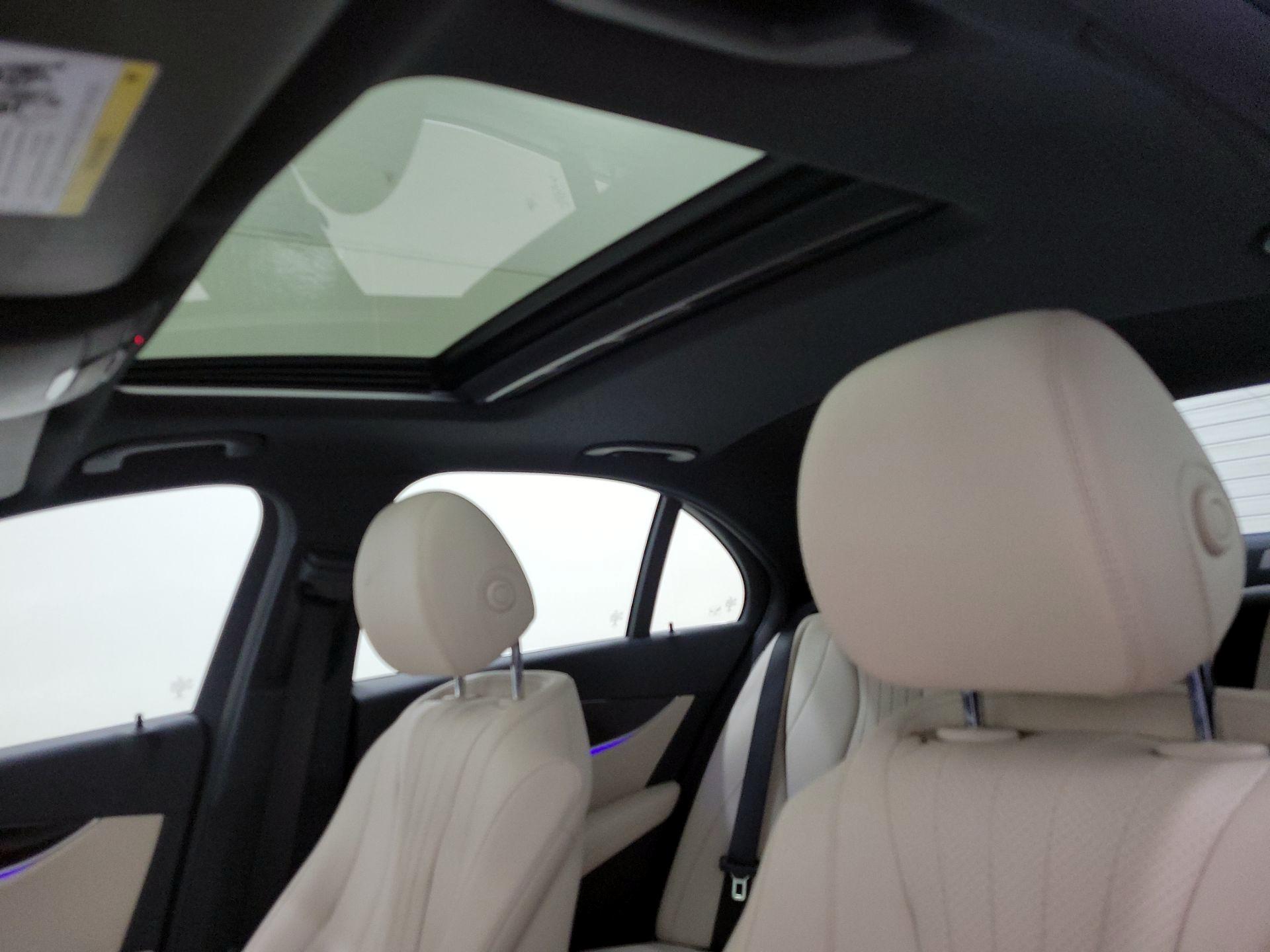 Thumbnail: 2020 Mercedes-Benz E-Class - 19