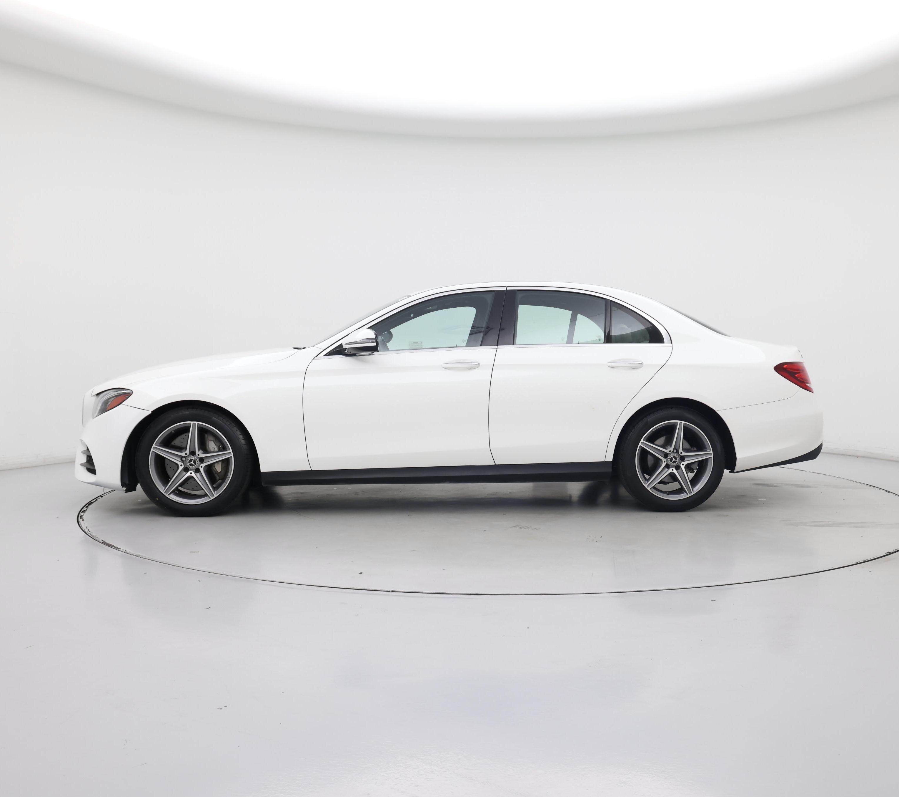 Thumbnail: 2020 Mercedes-Benz E-Class - 3