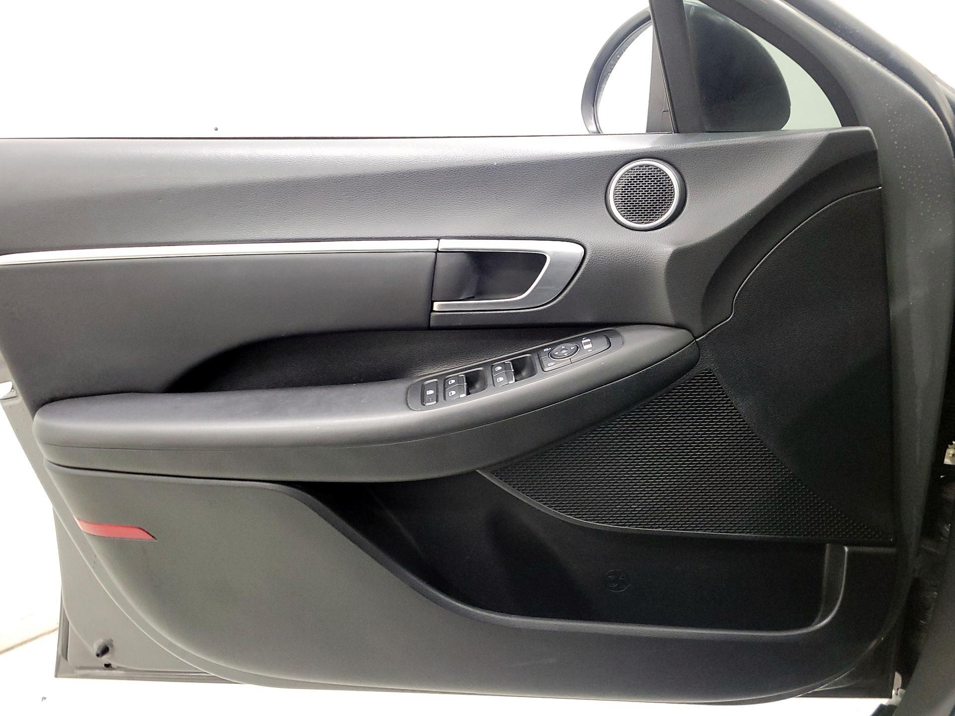 Thumbnail: 2023 Hyundai Sonata - 12