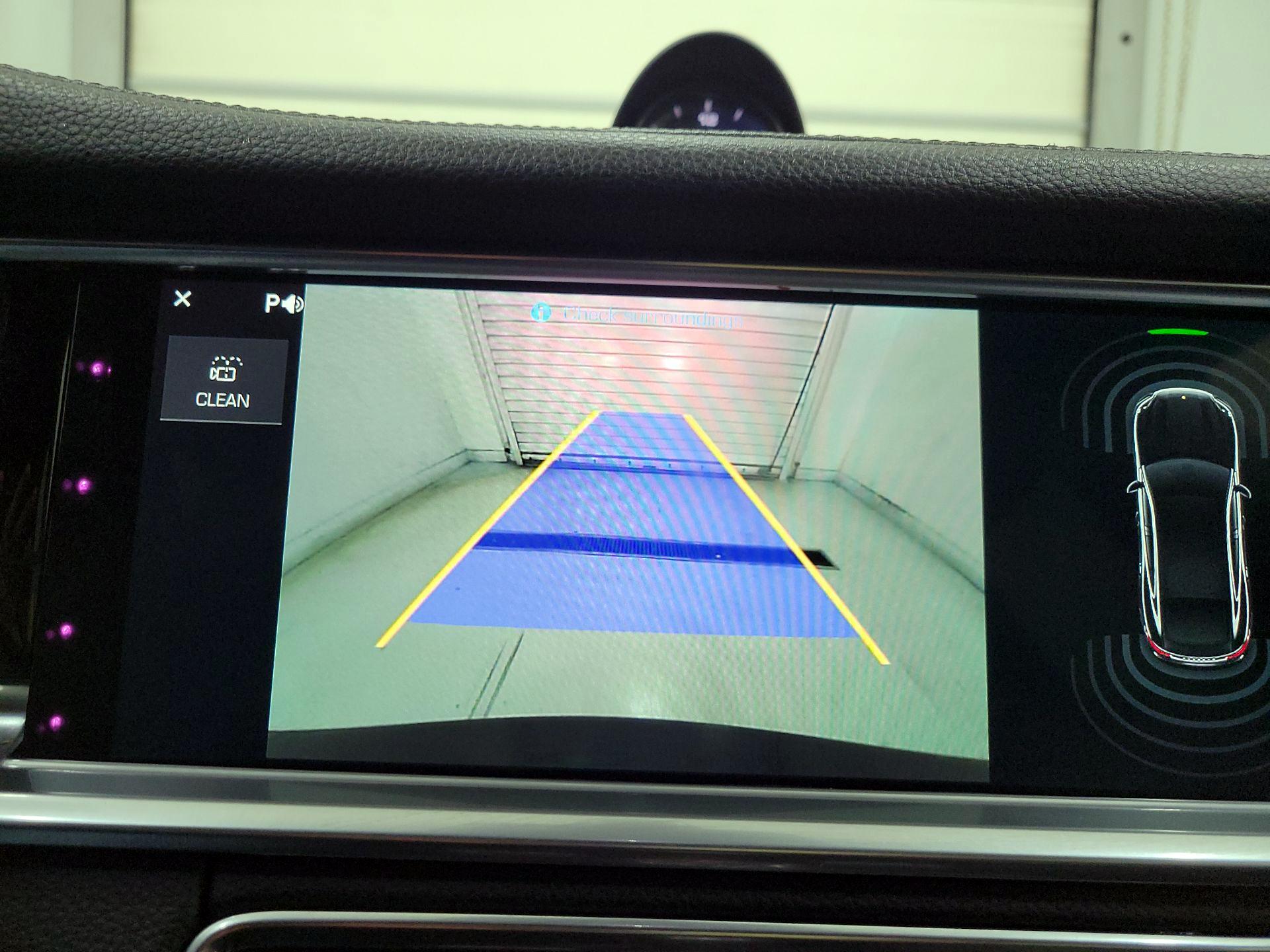 Thumbnail: 2018 Porsche Panamera - 14